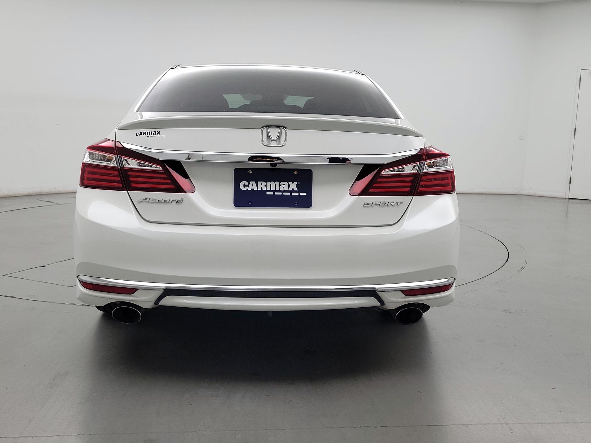 Thumbnail: 2016 Honda Accord - 6