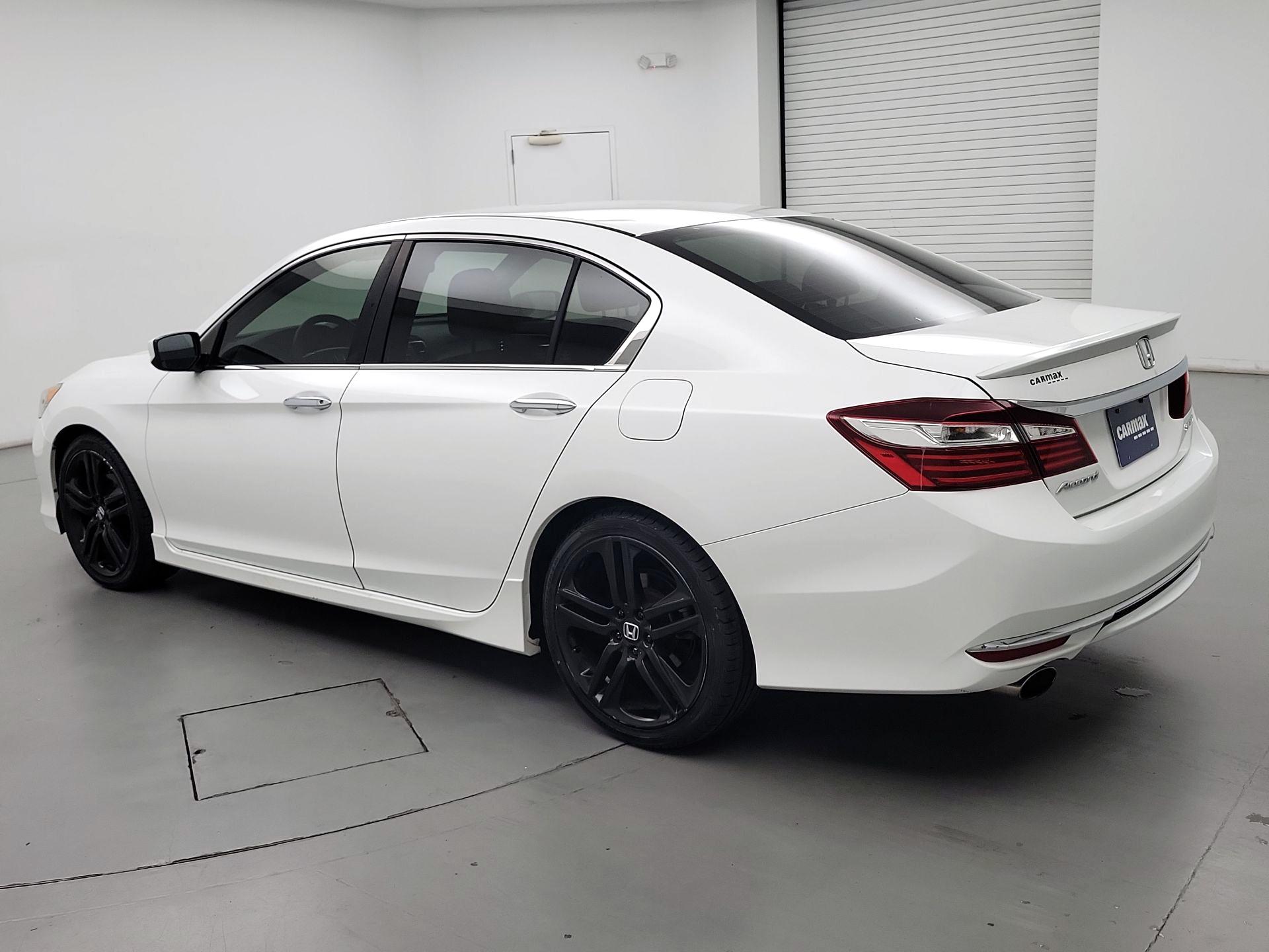 Thumbnail: 2016 Honda Accord - 7
