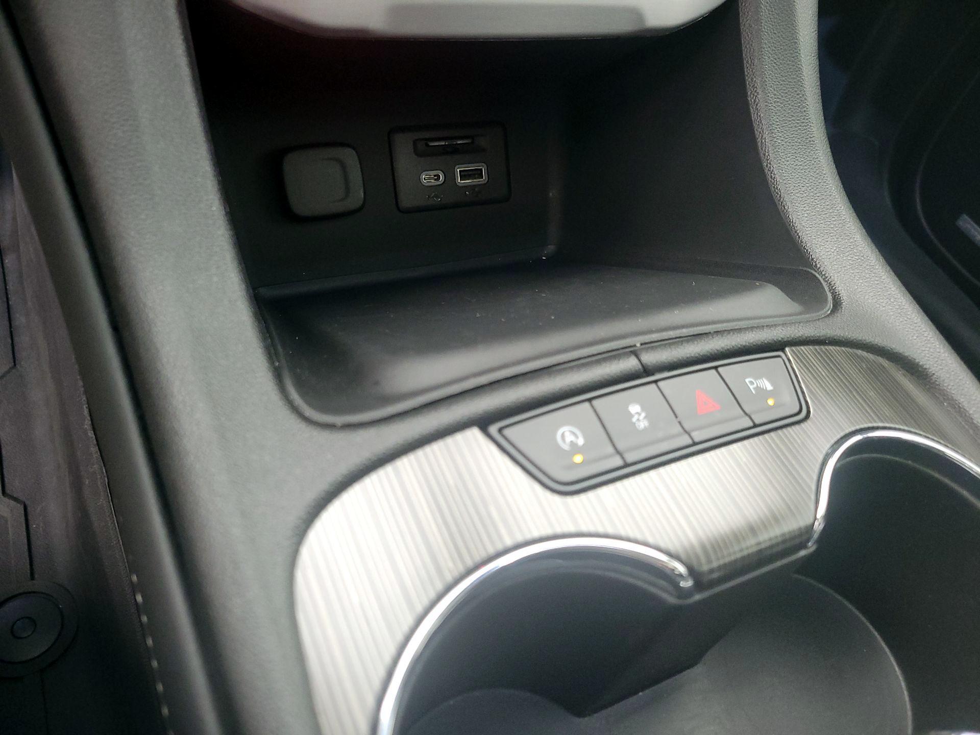 Thumbnail: 2023 GMC Acadia - 19