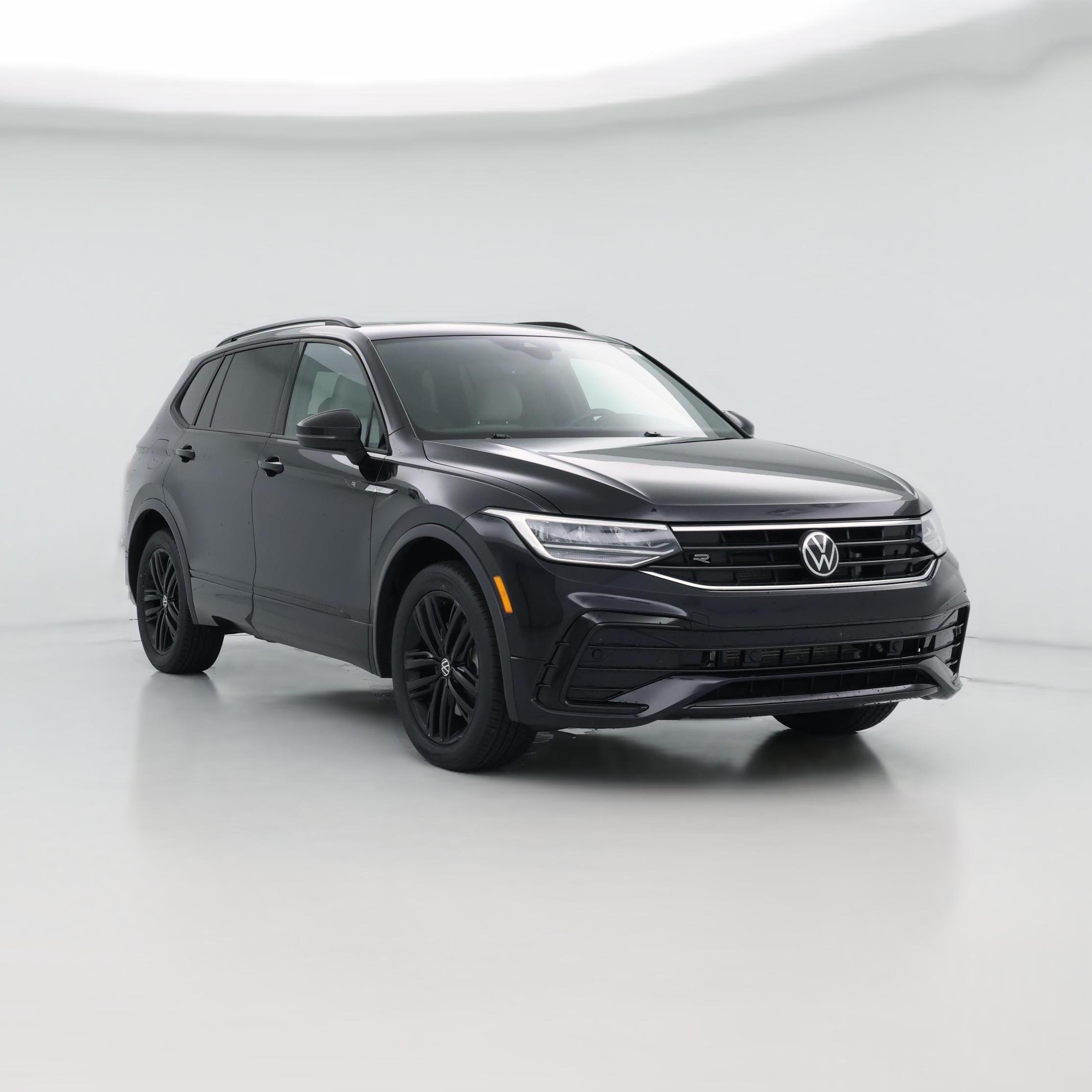 Thumbnail: 2022 Volkswagen Tiguan - 1