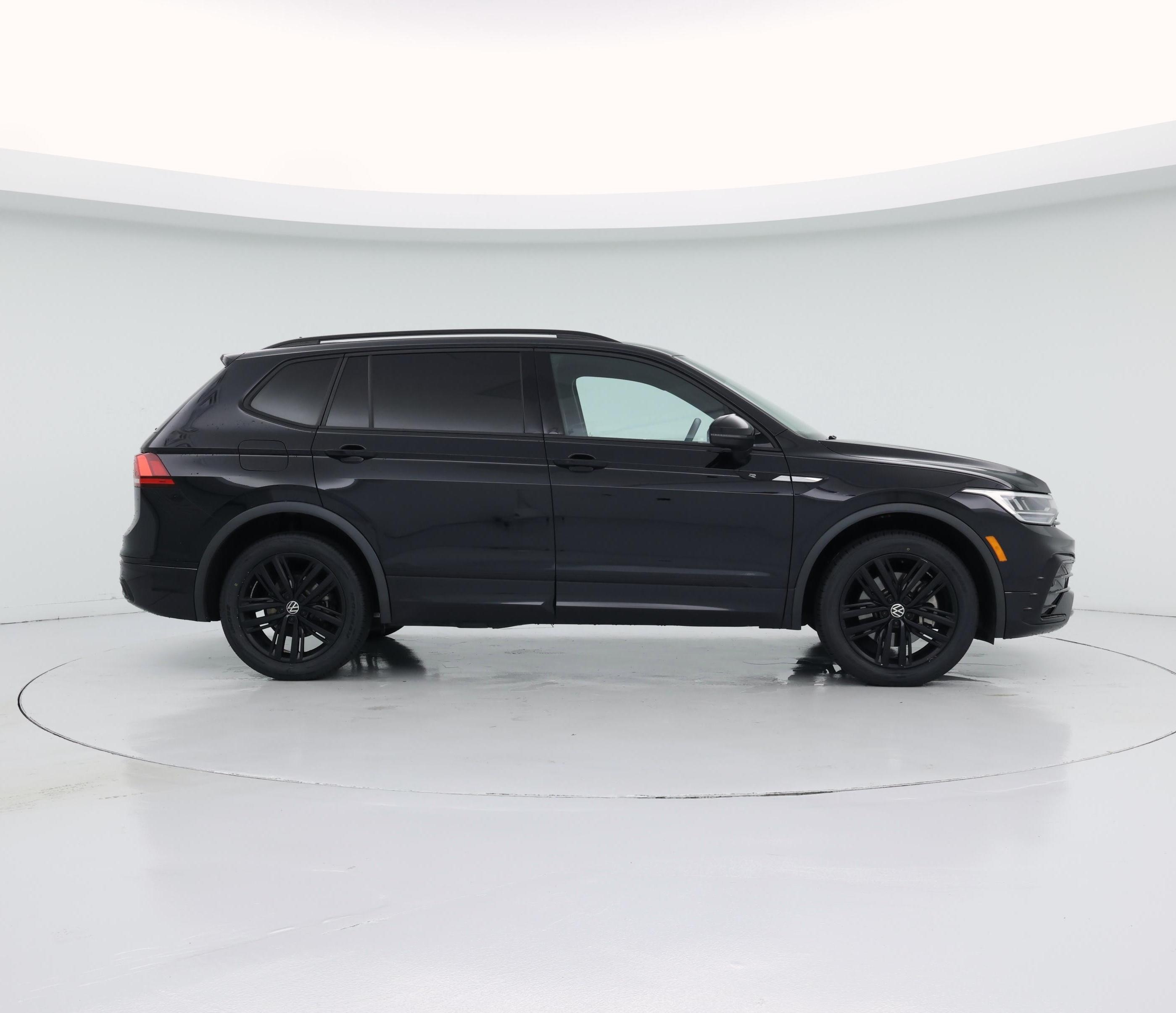 Thumbnail: 2022 Volkswagen Tiguan - 7