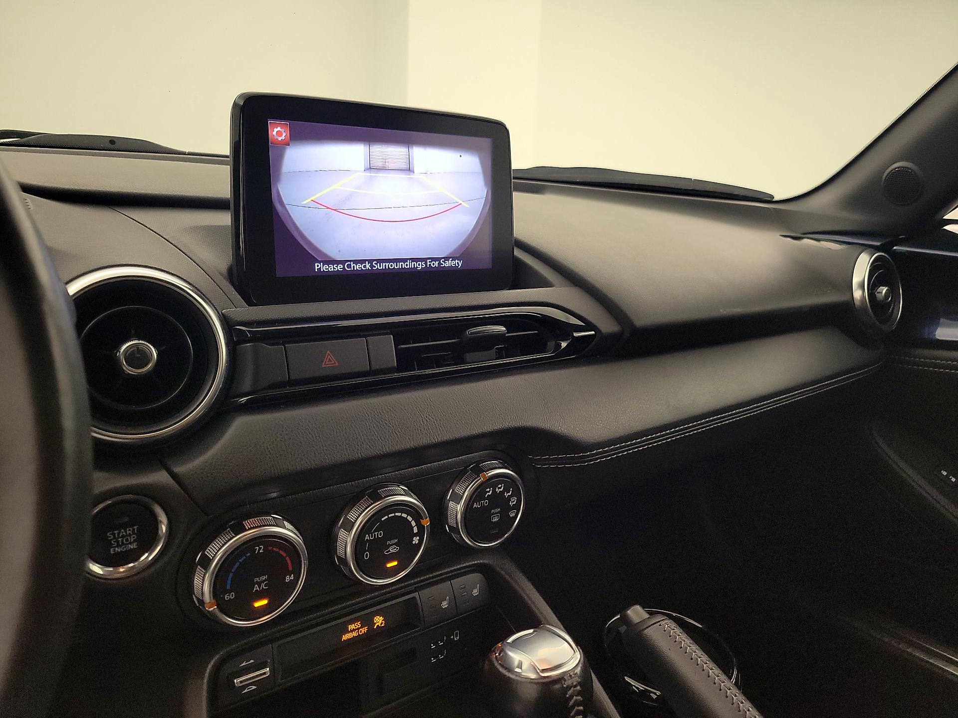 Thumbnail: 2022 Mazda MX-5 Miata - 15