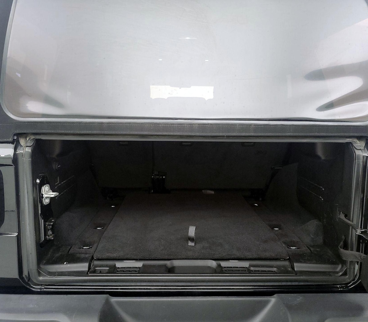 Trunk/Cargo (Seats Up)