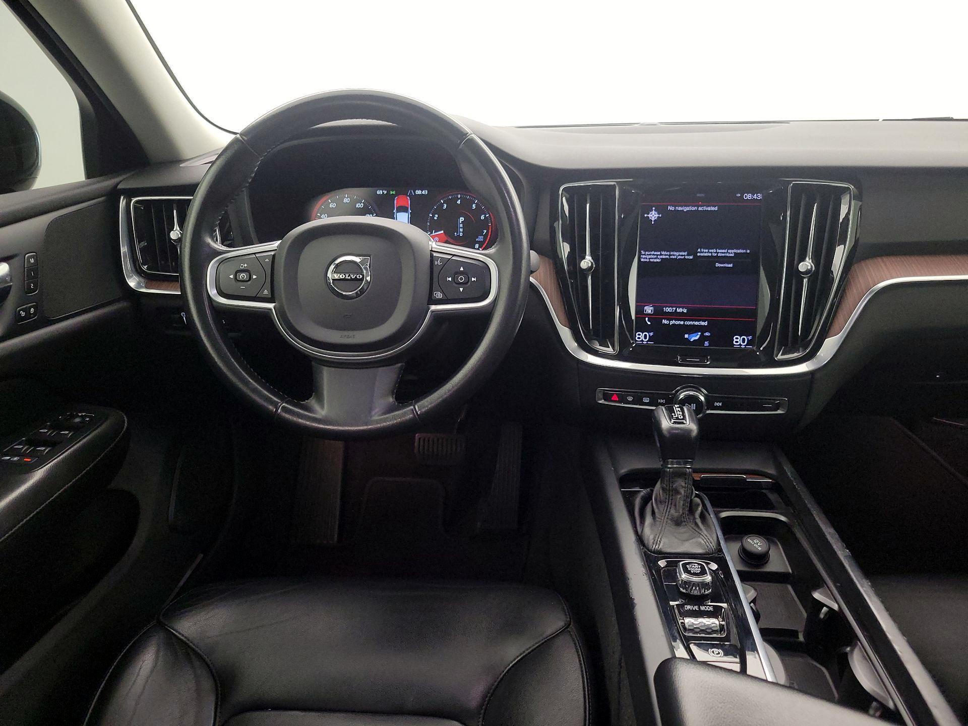 Thumbnail: 2021 Volvo S60 - 10