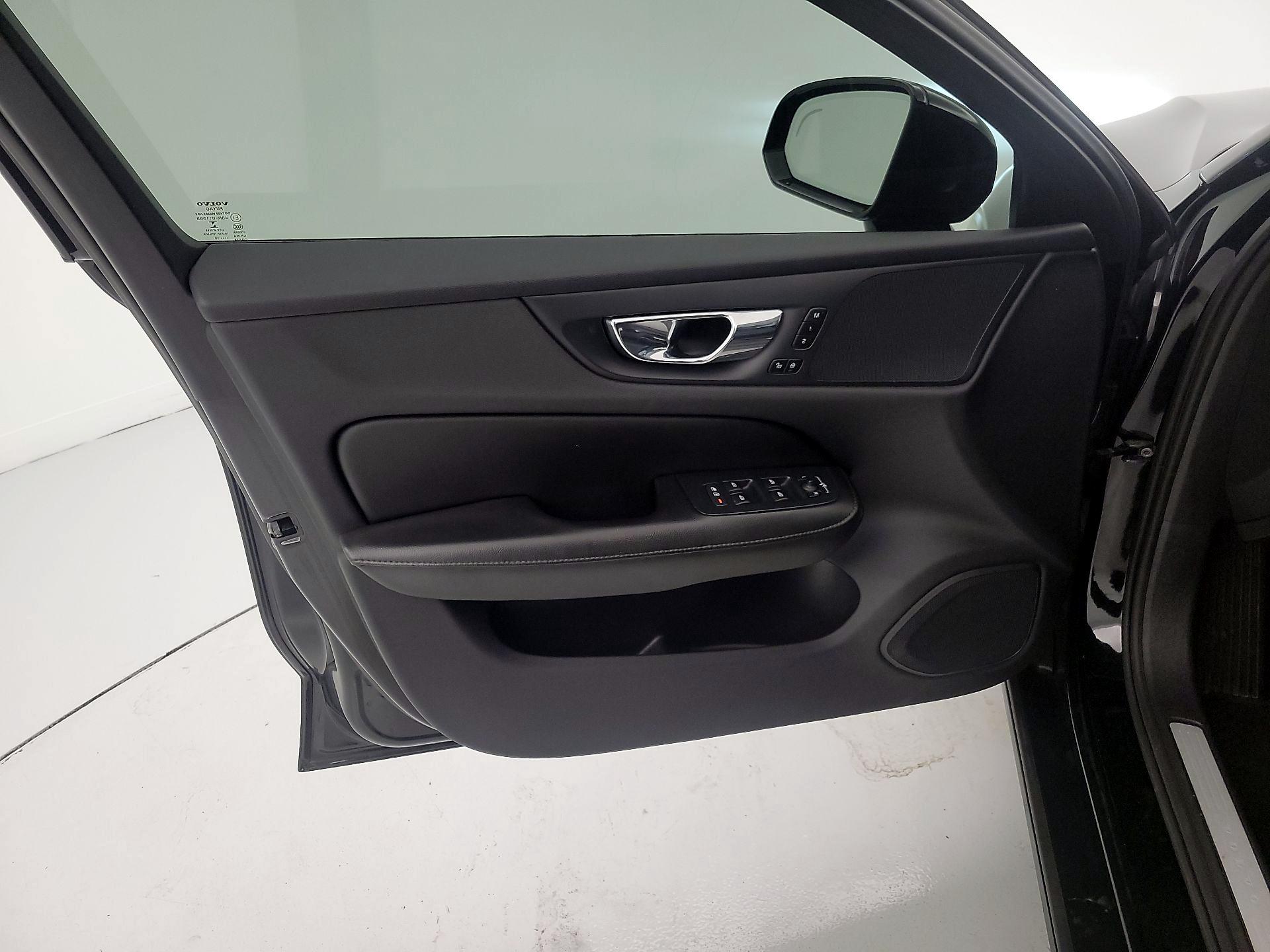 Thumbnail: 2021 Volvo S60 - 12