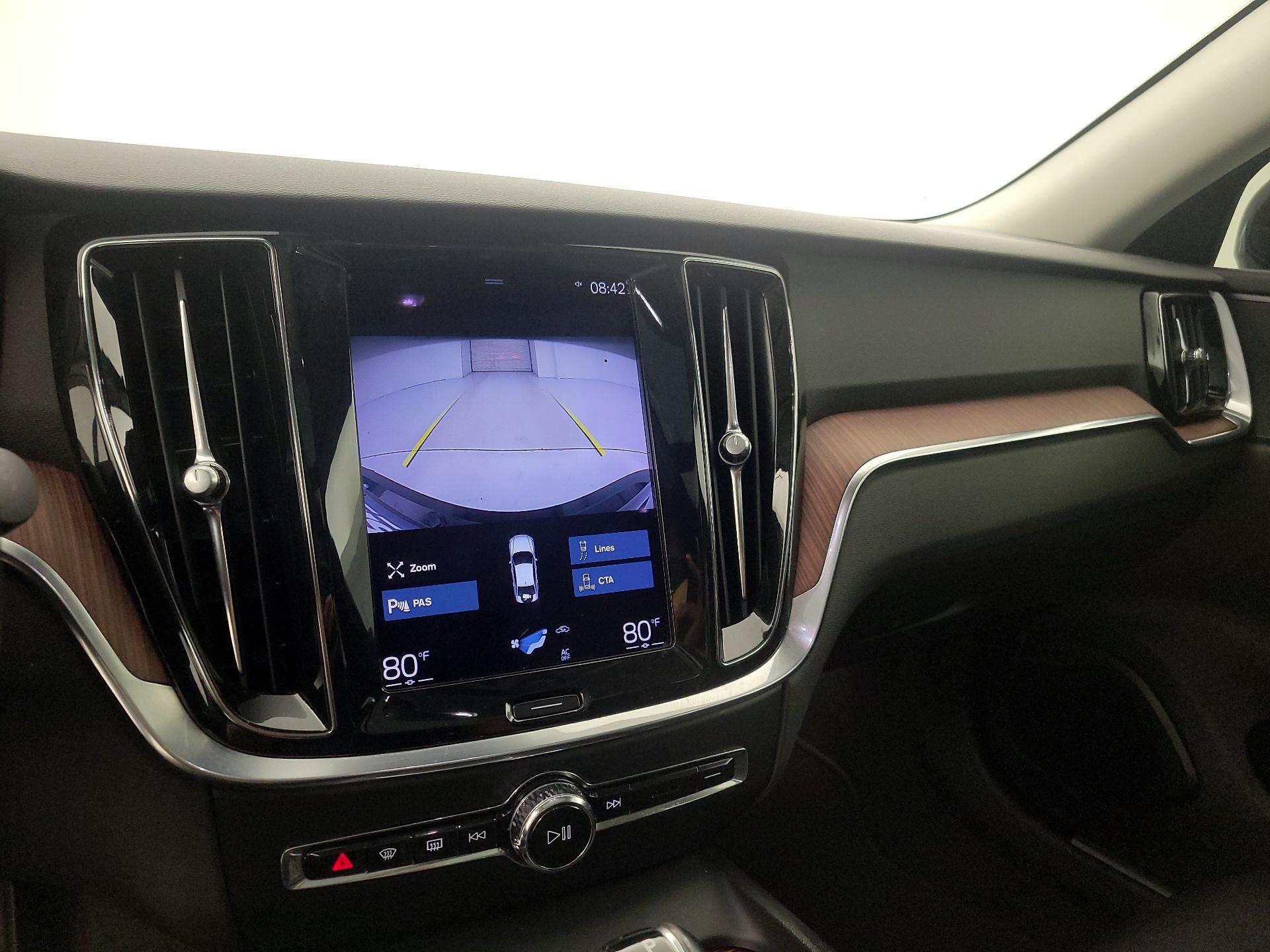 Thumbnail: 2021 Volvo S60 - 14