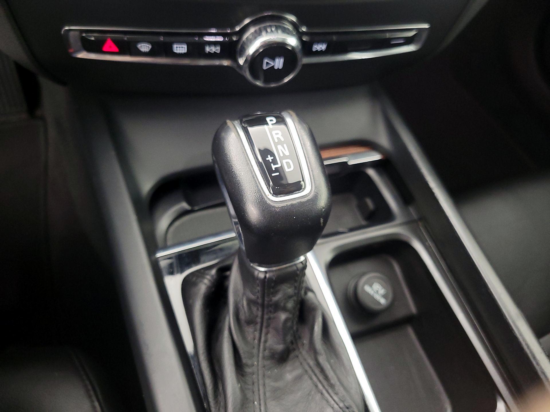 Thumbnail: 2021 Volvo S60 - 17
