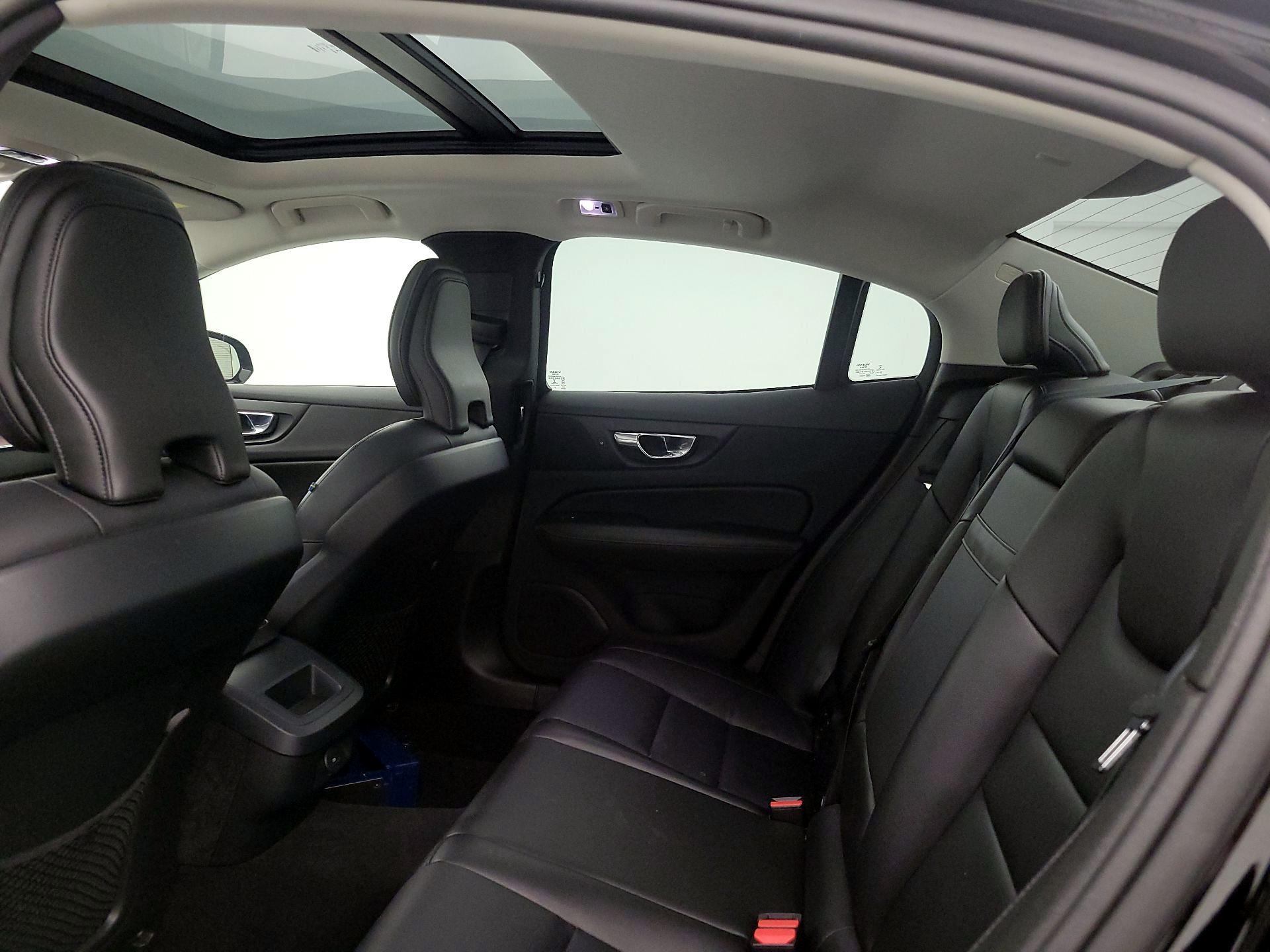 Thumbnail: 2021 Volvo S60 - 19