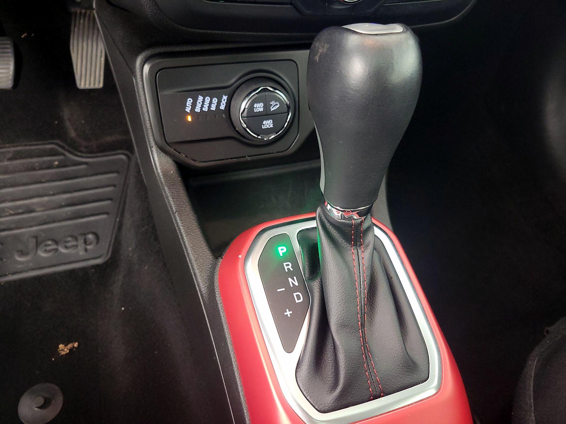 Thumbnail: 2022 Jeep Renegade - 18
