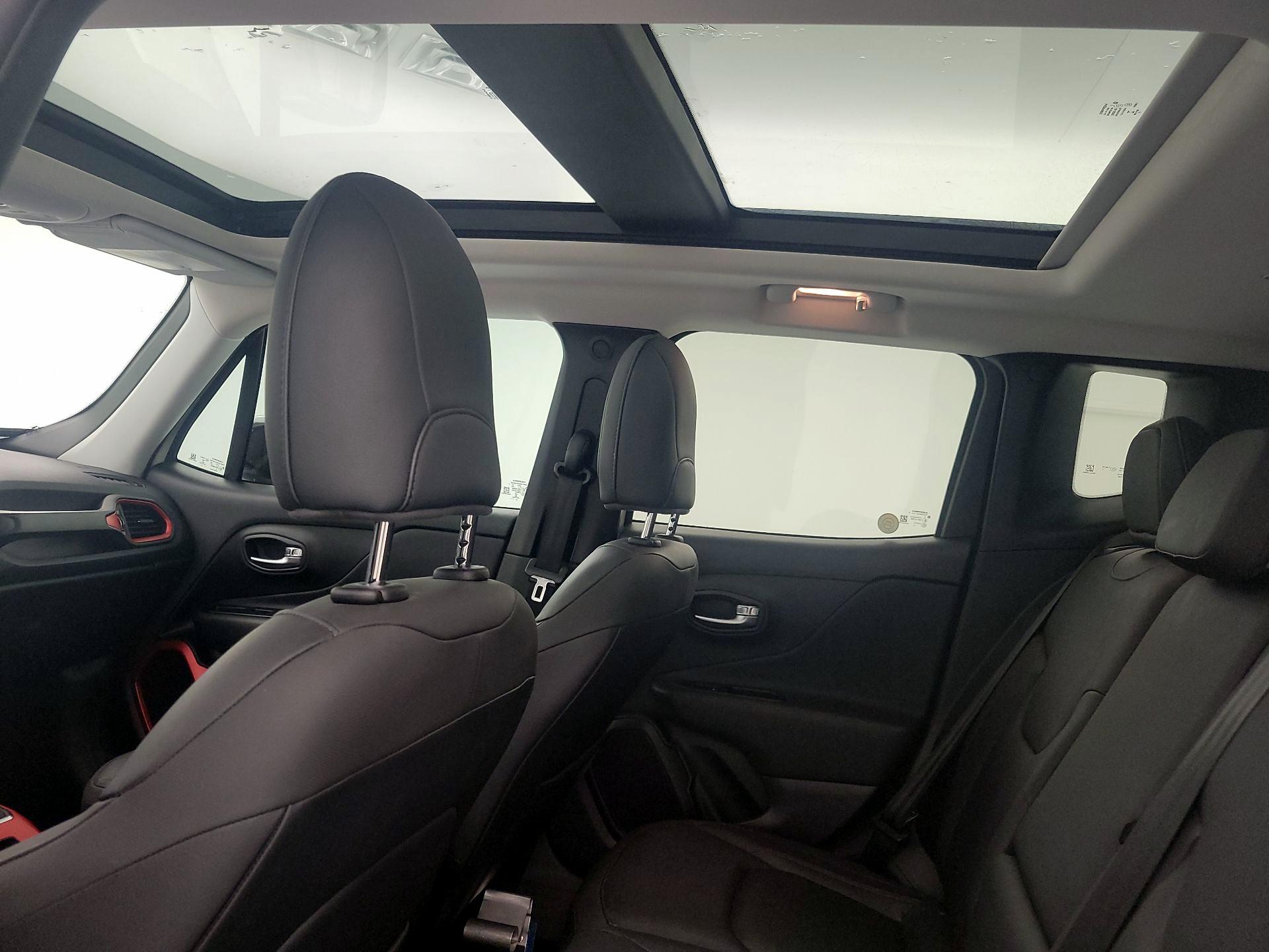 Thumbnail: 2022 Jeep Renegade - 20