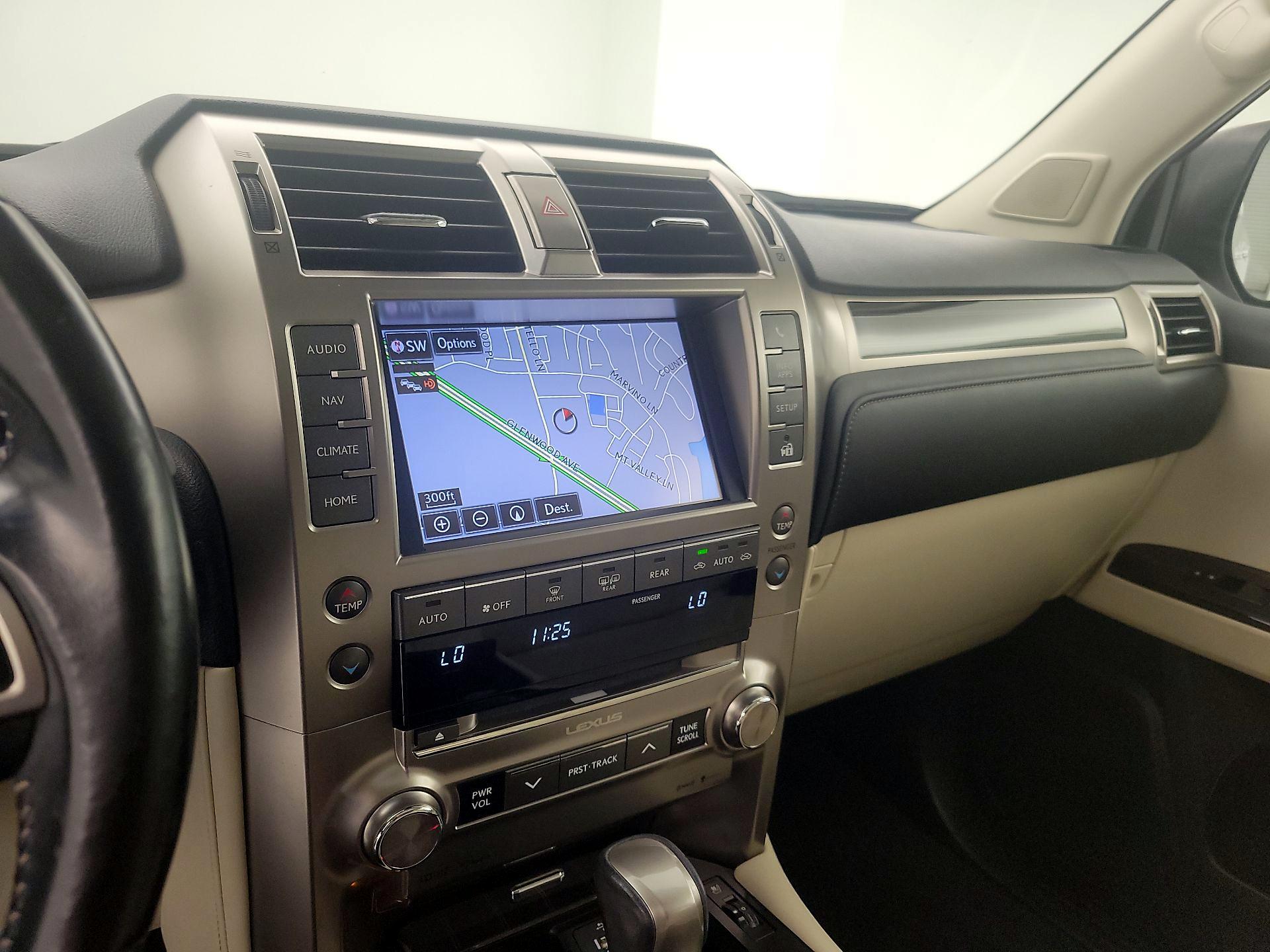 Thumbnail: 2020 Lexus GX - 14