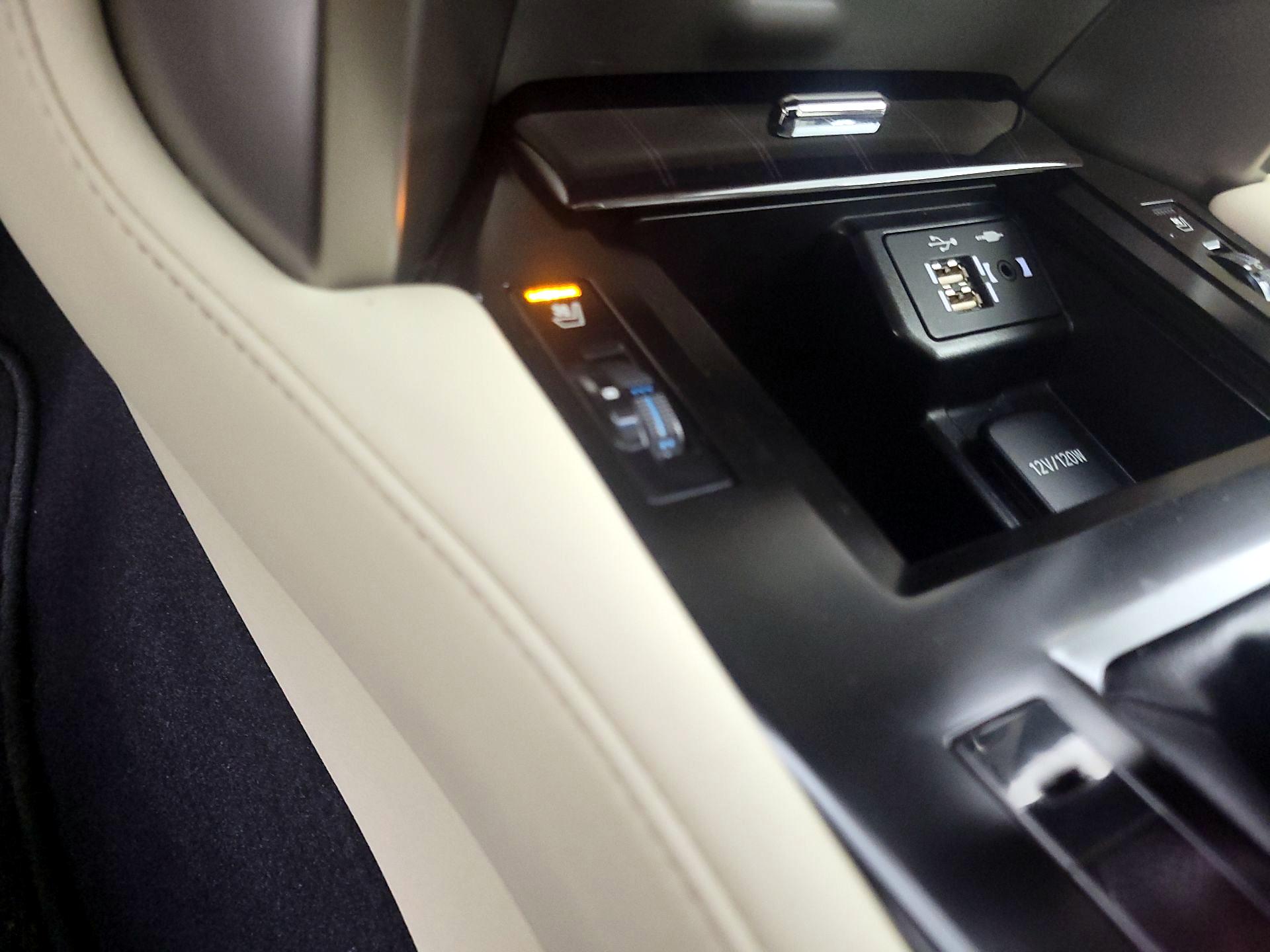 Thumbnail: 2020 Lexus GX - 19