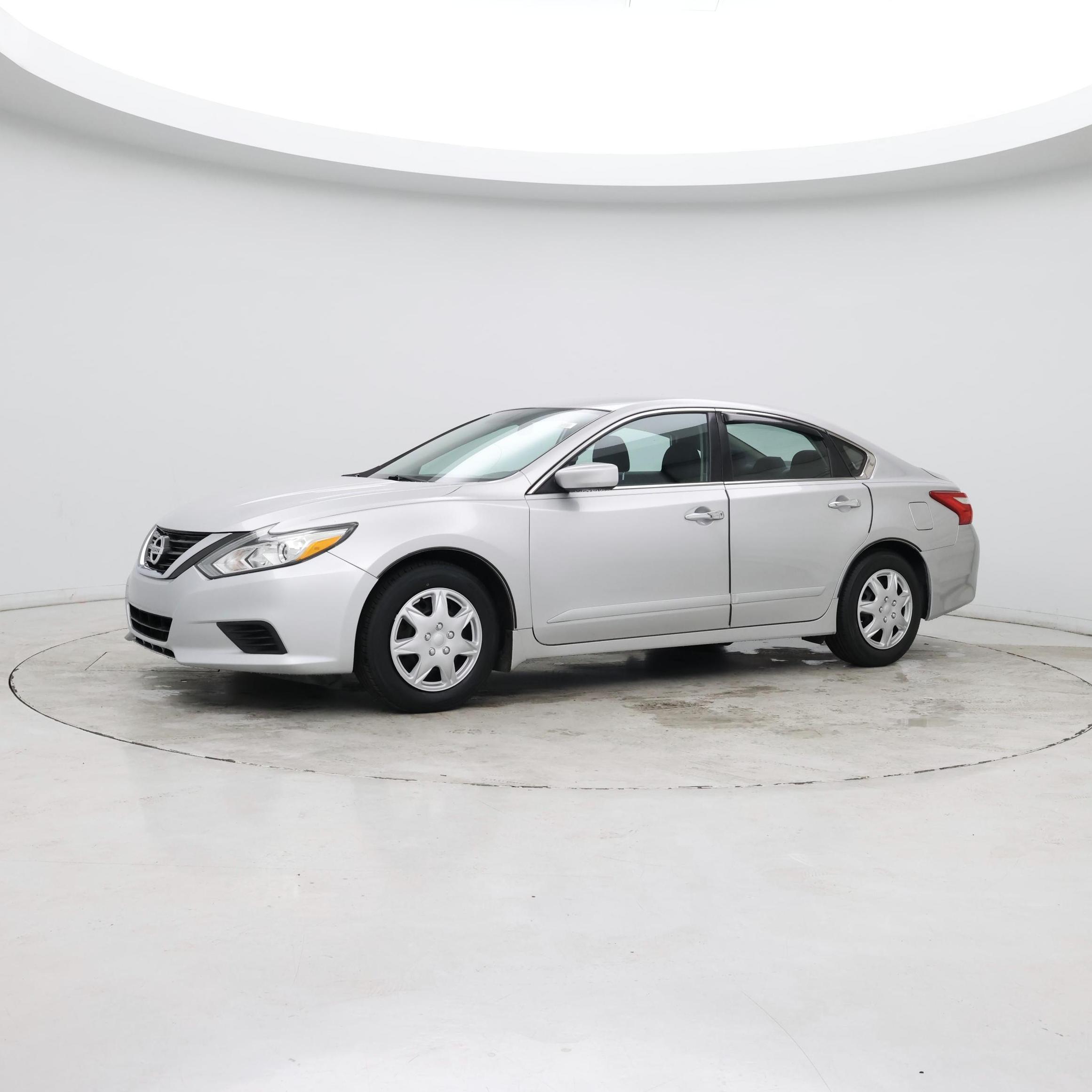 Thumbnail: 2017 Nissan Altima - 3