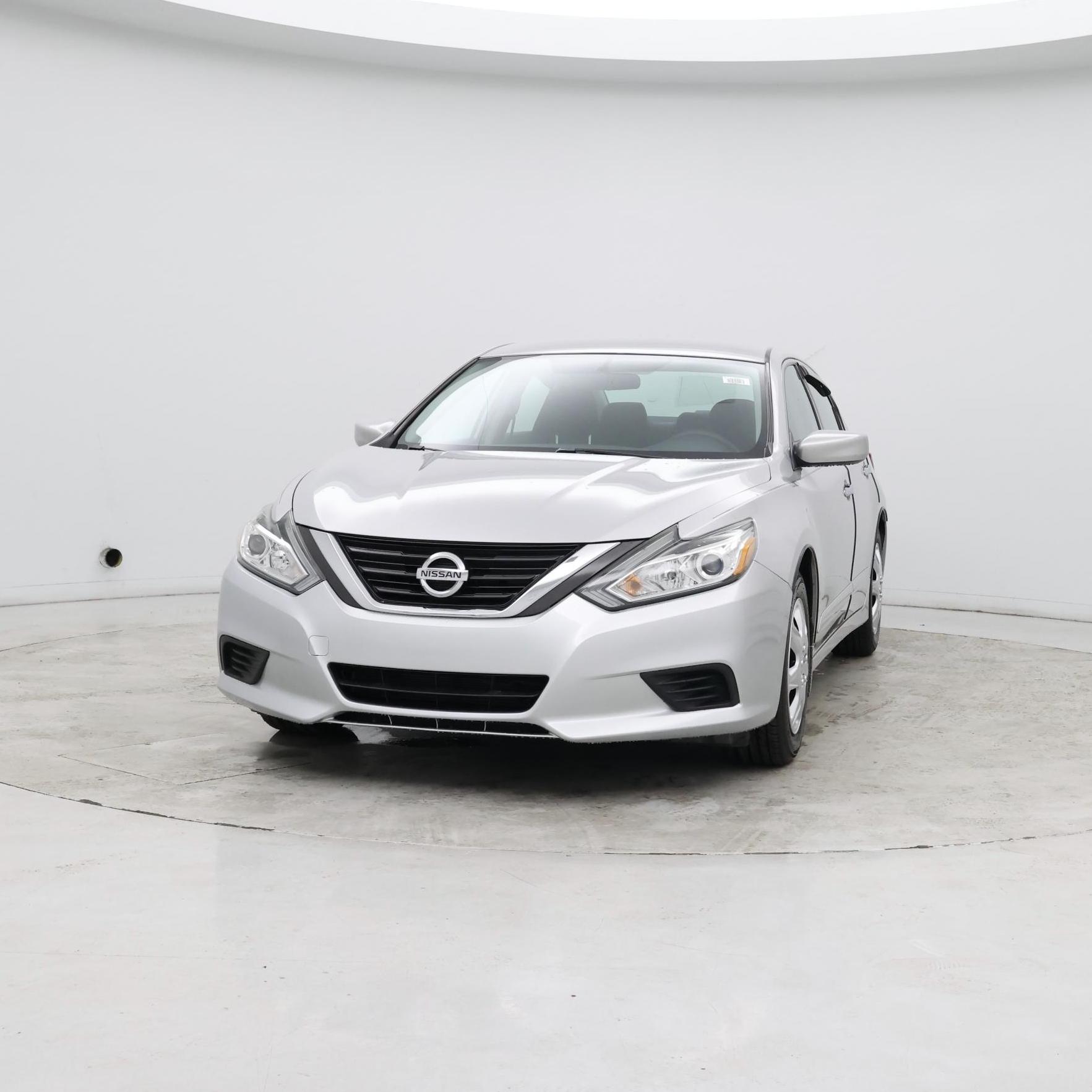 Thumbnail: 2017 Nissan Altima - 4