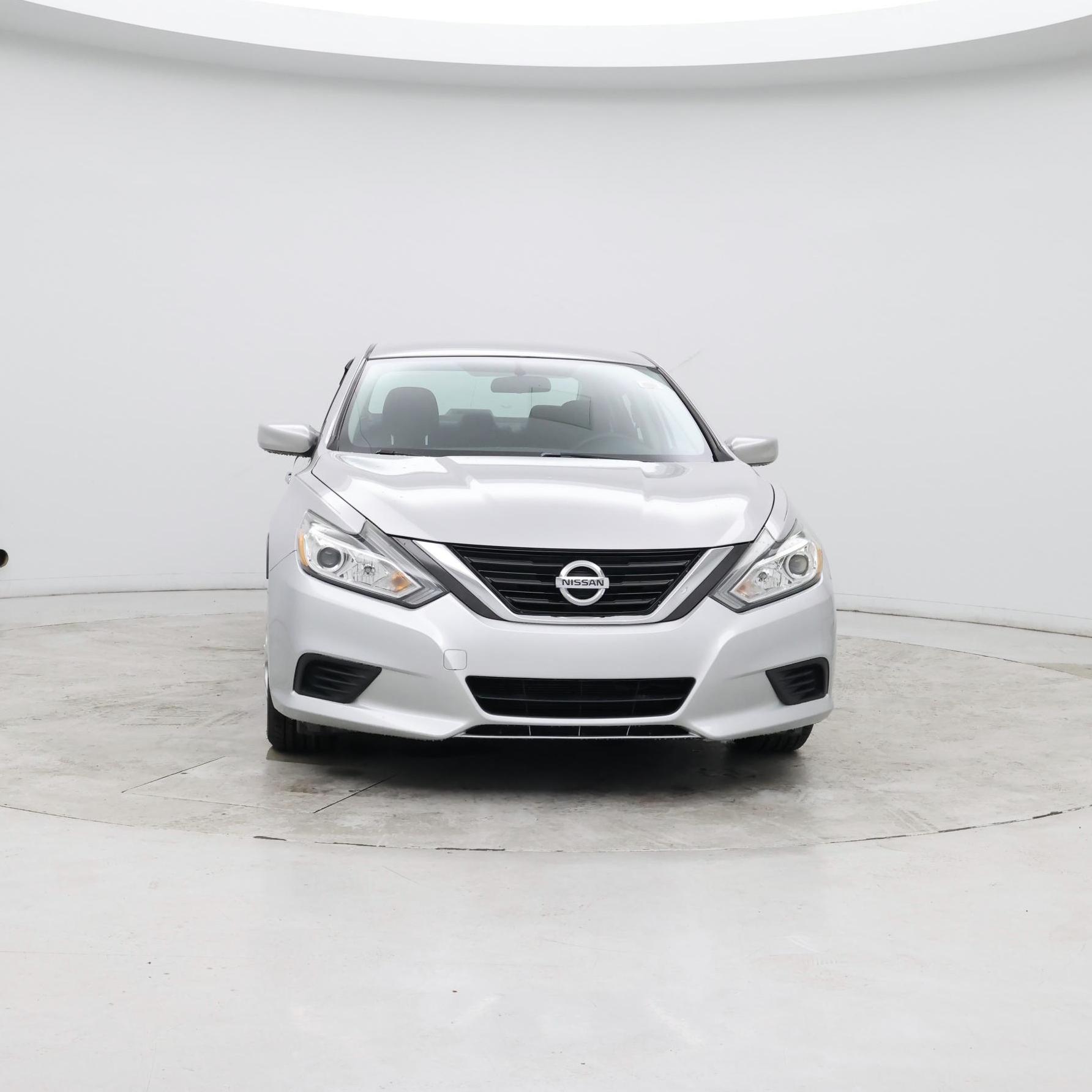 Thumbnail: 2017 Nissan Altima - 5
