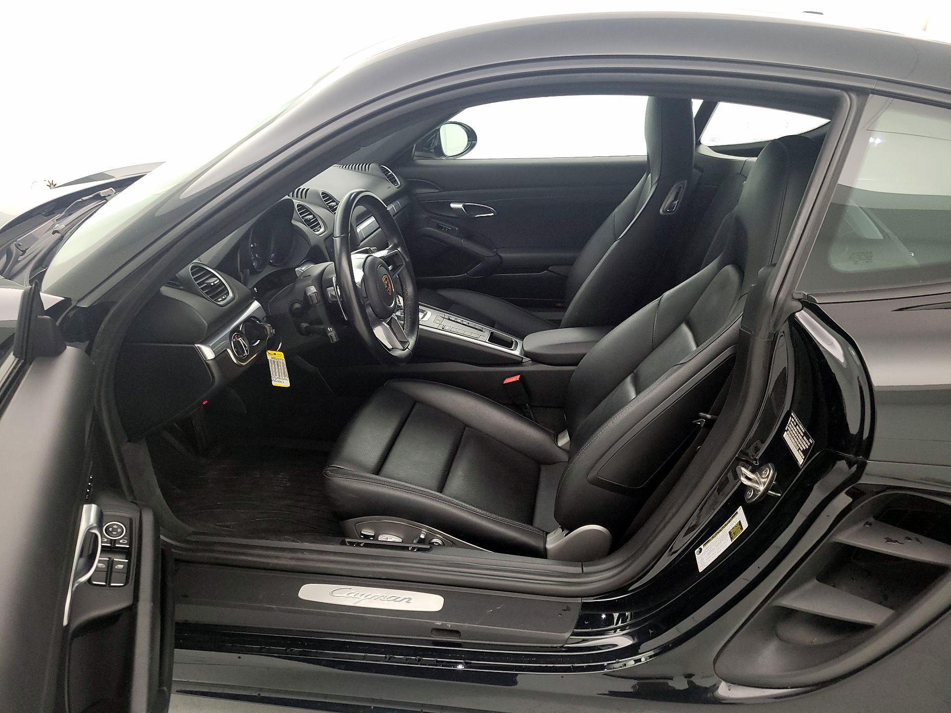 Thumbnail: 2021 Porsche 718 Cayman - 11