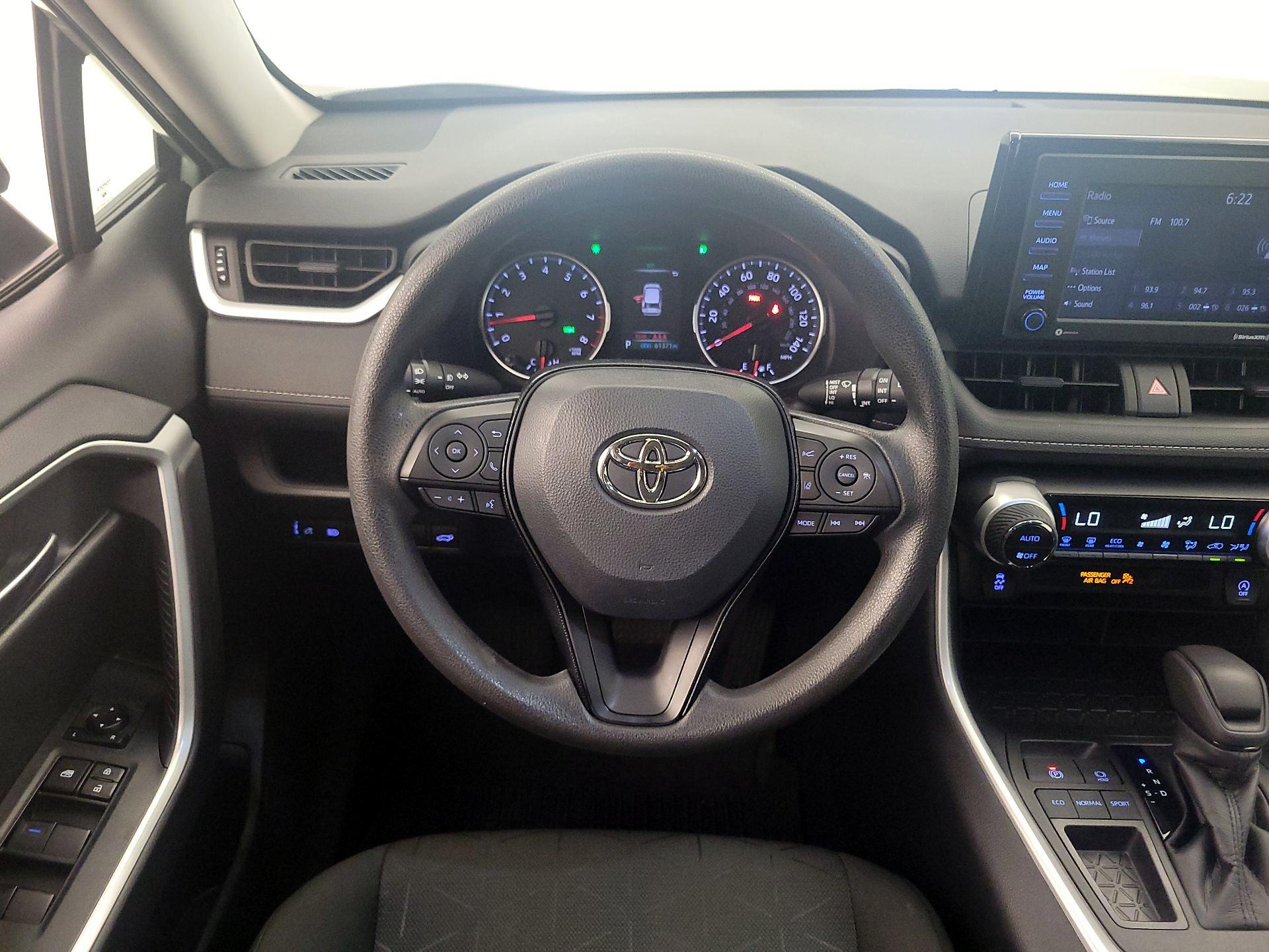 Thumbnail: 2021 Toyota RAV4 - 10