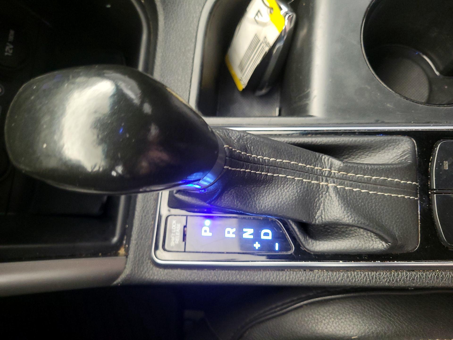 Thumbnail: 2015 Hyundai Sonata - 18