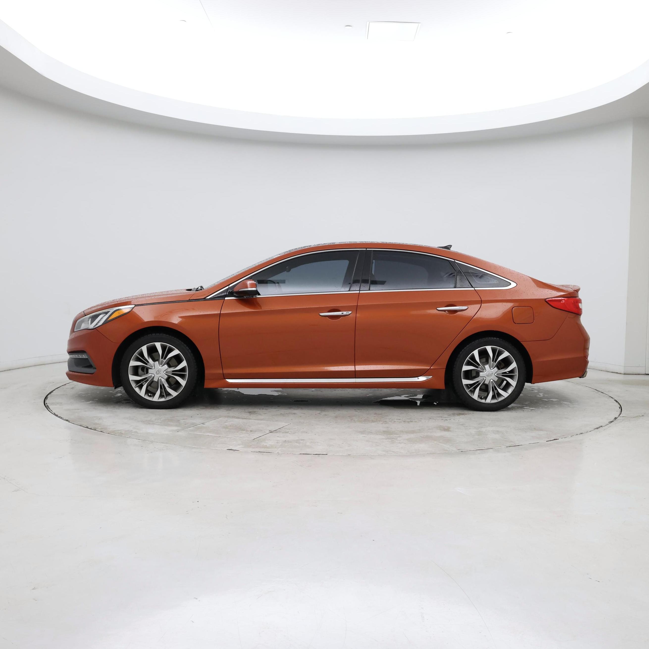 Thumbnail: 2015 Hyundai Sonata - 2