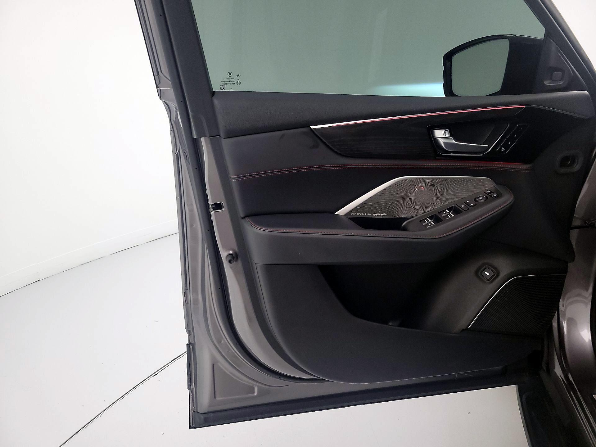 Thumbnail: 2022 Acura MDX - 12