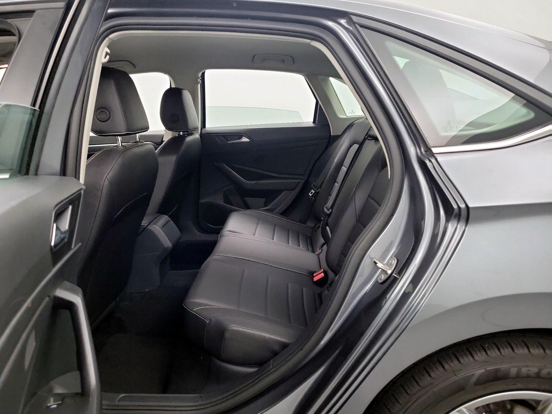 Thumbnail: 2024 Volkswagen Jetta - 19