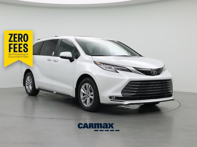 White 2026 Toyota Sienna Limited 7-Passenger FWD Minivan Front-Wheel Drive Automatic