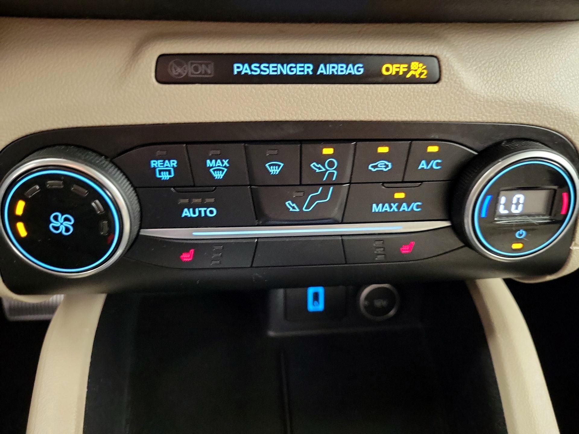 Thumbnail: 2020 Ford Escape - 16