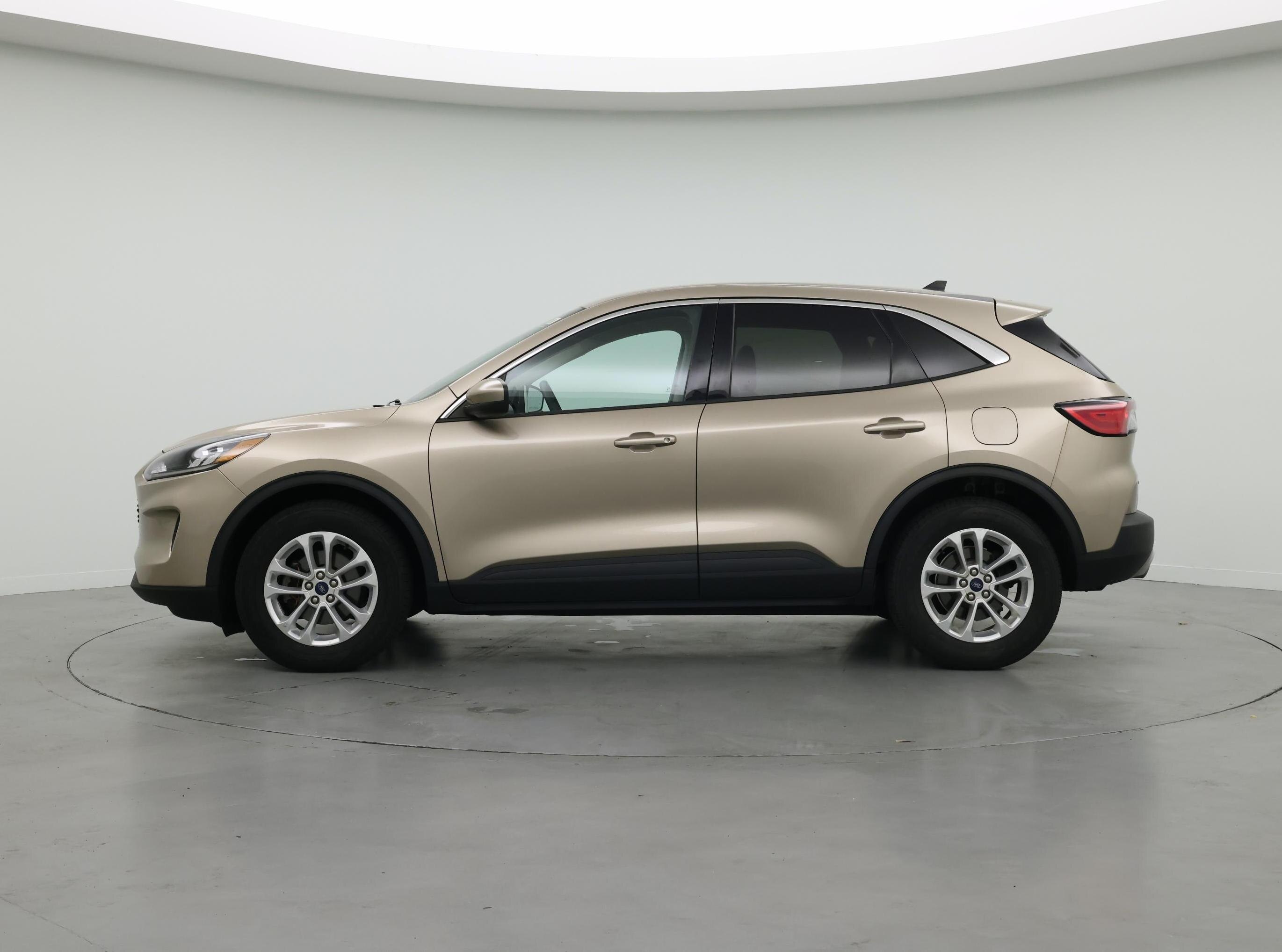Thumbnail: 2020 Ford Escape - 3