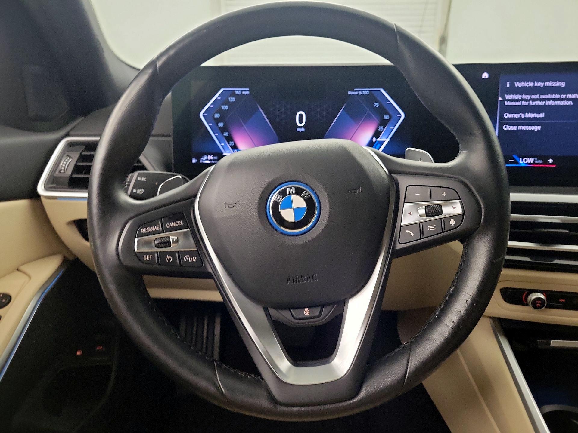Thumbnail: 2024 BMW 3 Series - 10