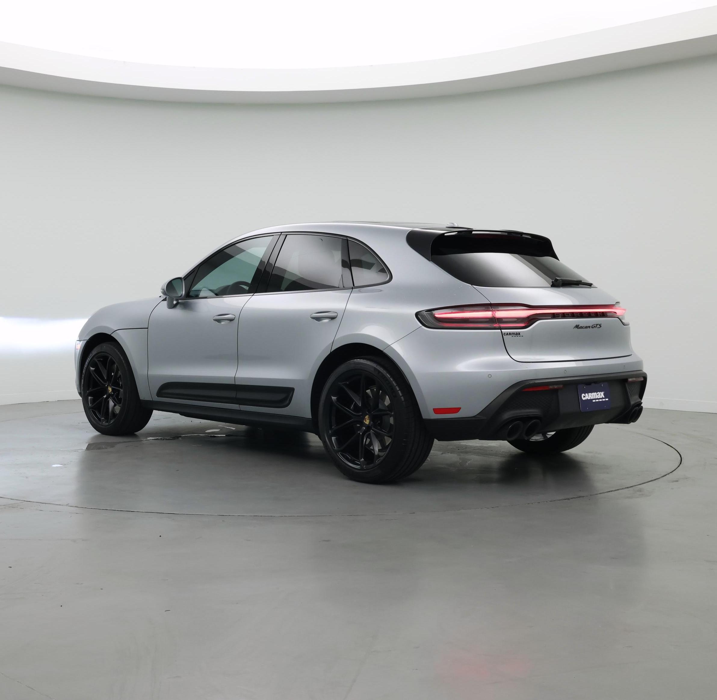 Thumbnail: 2024 Porsche Macan - 2