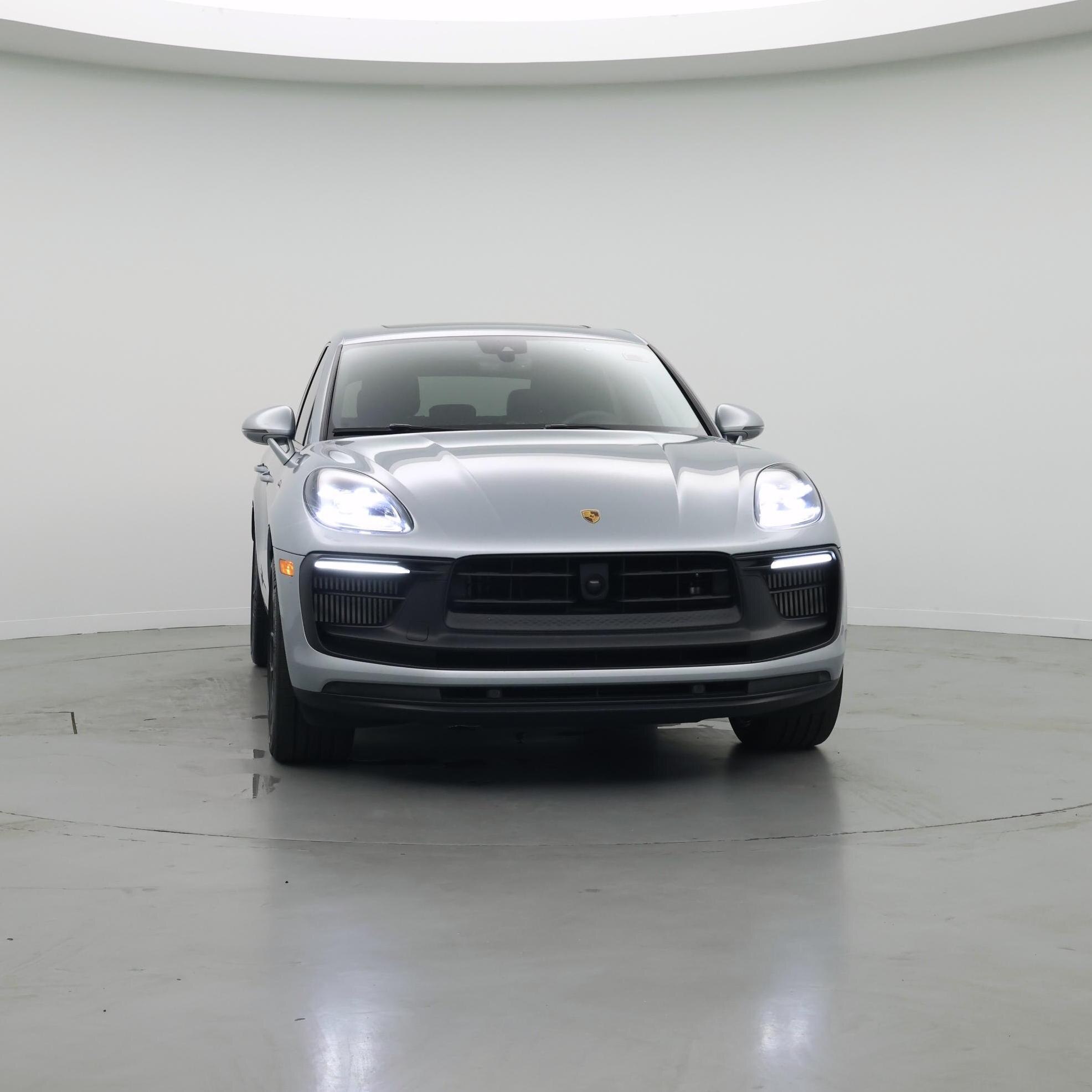 Thumbnail: 2024 Porsche Macan - 5
