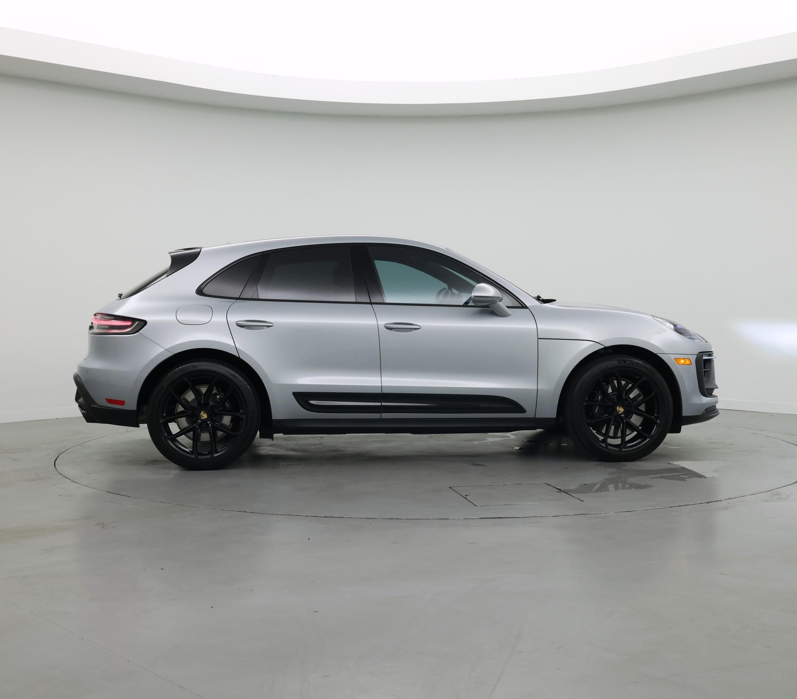 Thumbnail: 2024 Porsche Macan - 7