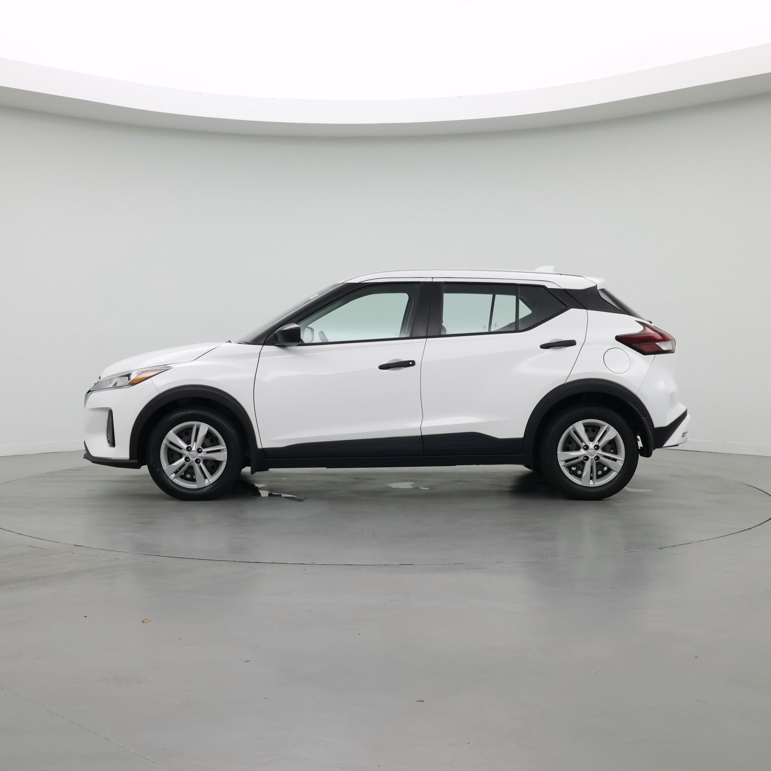 Thumbnail: 2021 Nissan Kicks - 3