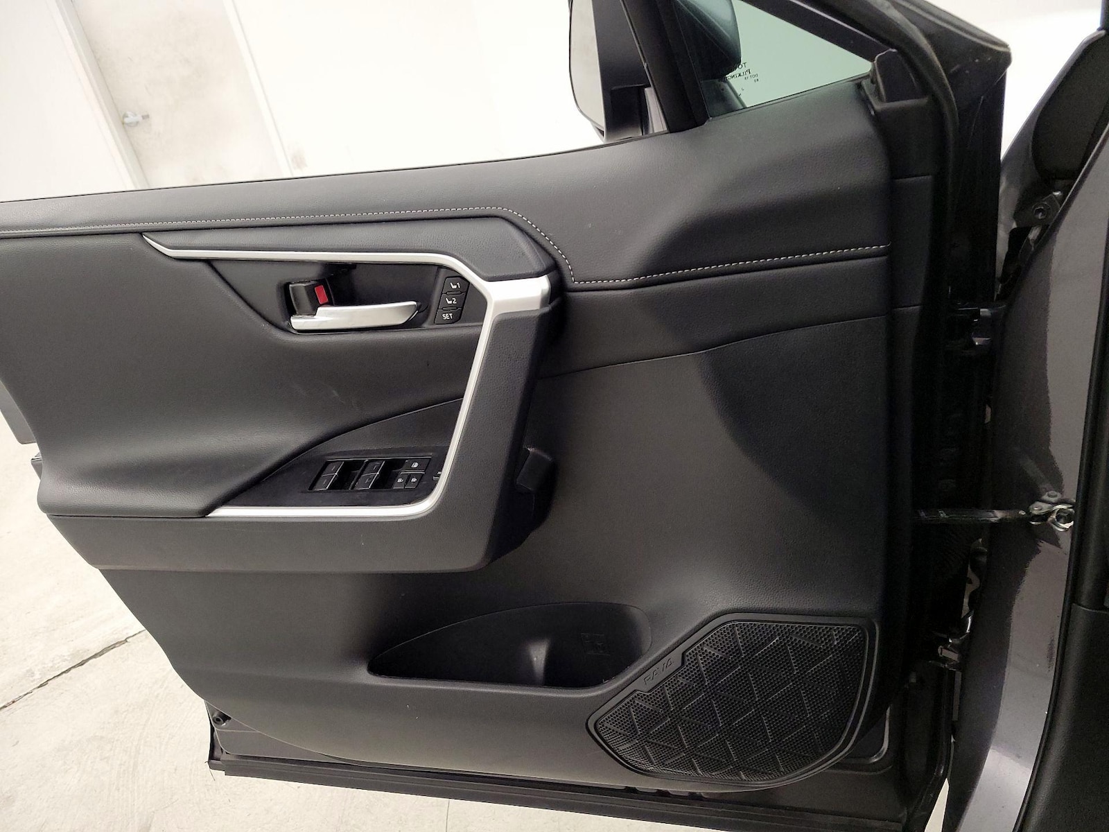 2024 Toyota RAV4 Limited - Photo 13