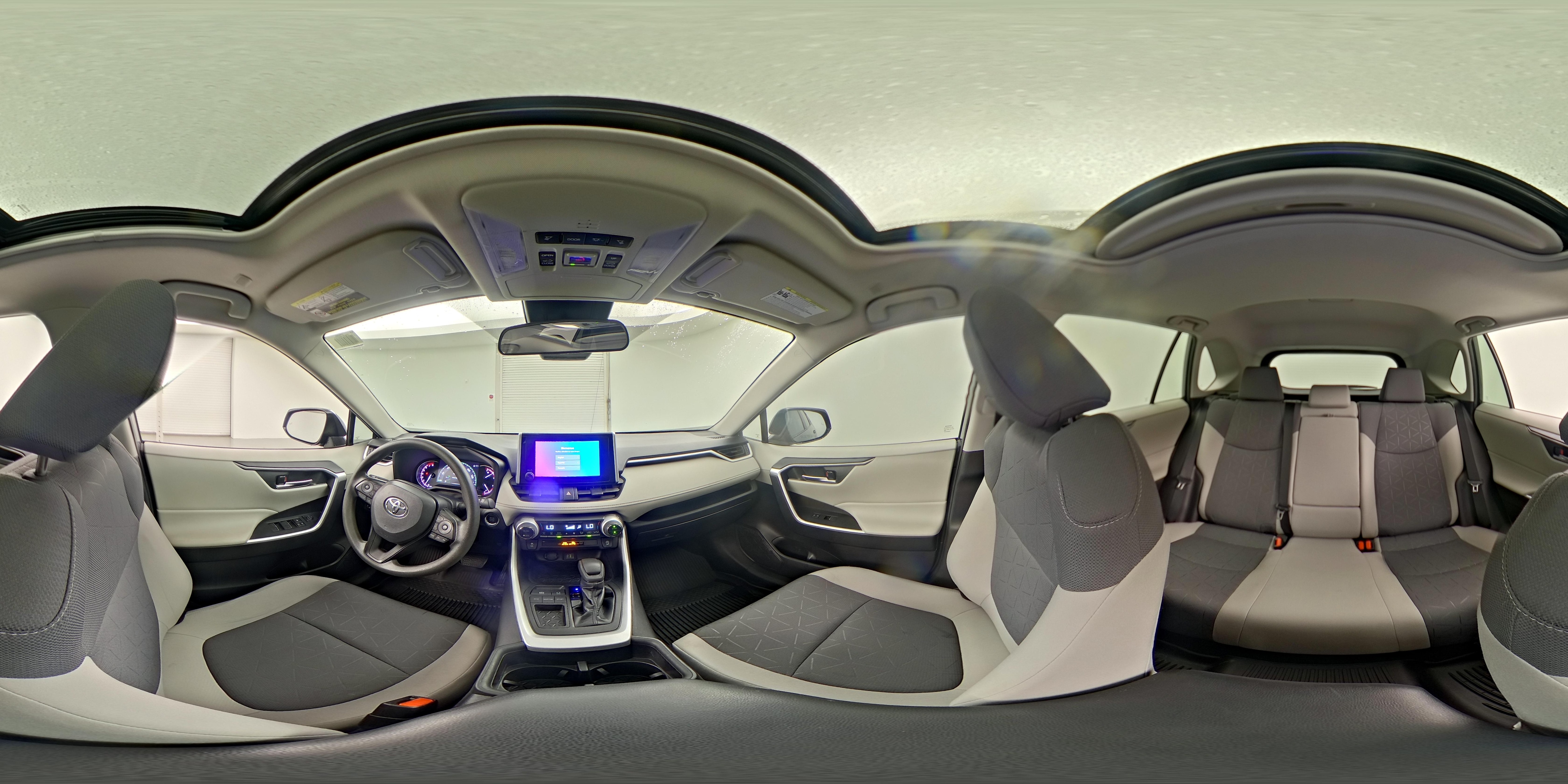 2023 Toyota RAV4 XLE - Photo 25
