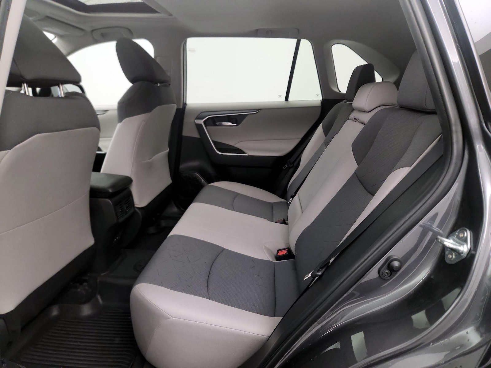 2023 Toyota RAV4 XLE - Photo 21