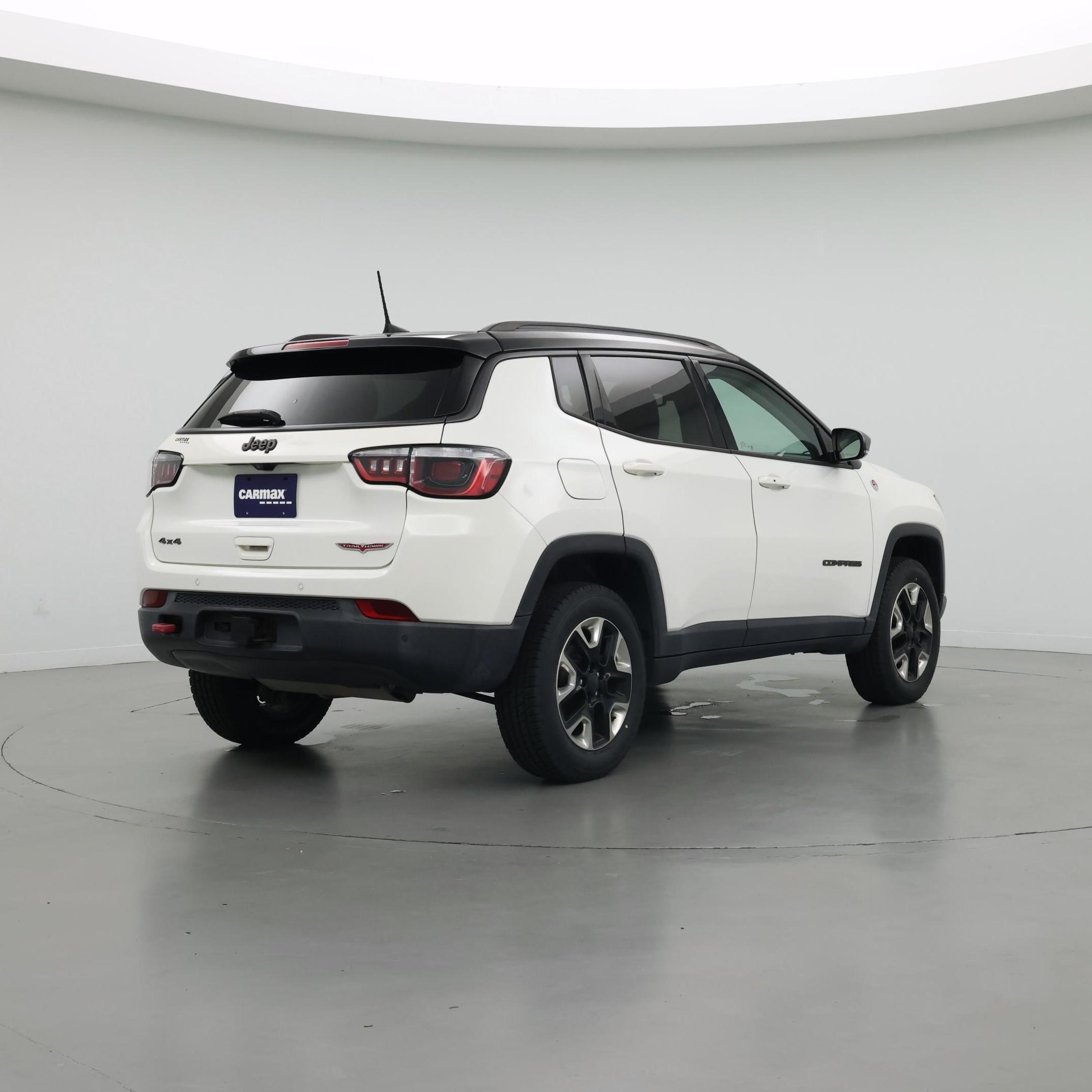 Thumbnail: 2018 Jeep Compass - 8
