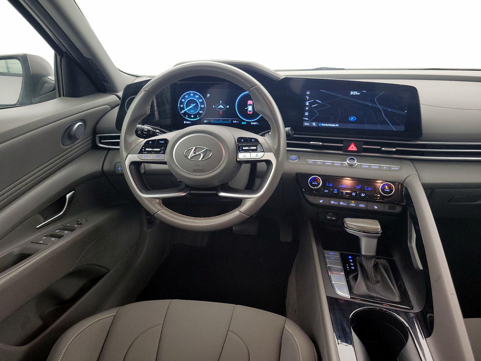 Thumbnail: 2023 Hyundai Elantra - 10