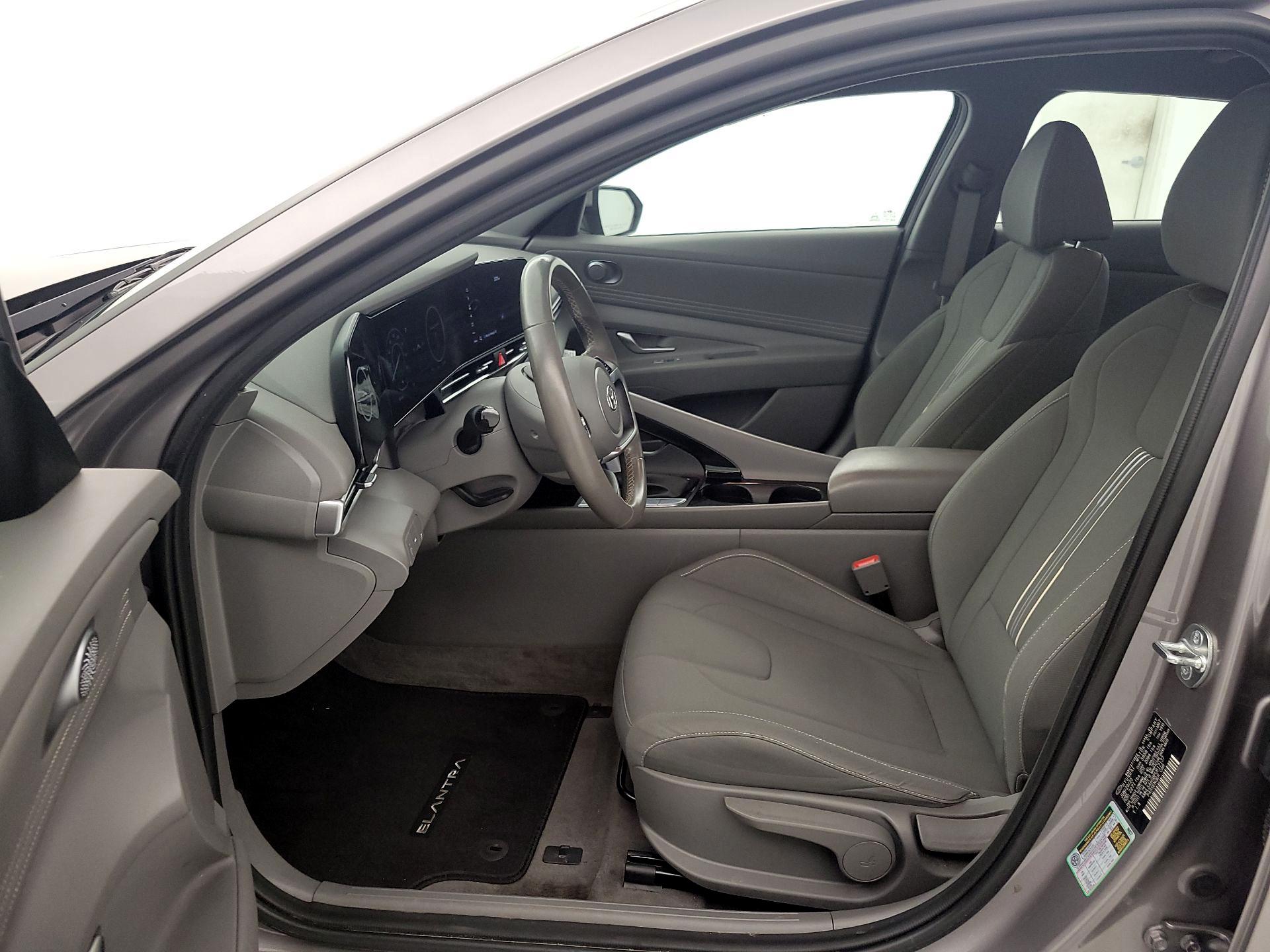 Thumbnail: 2023 Hyundai Elantra - 11