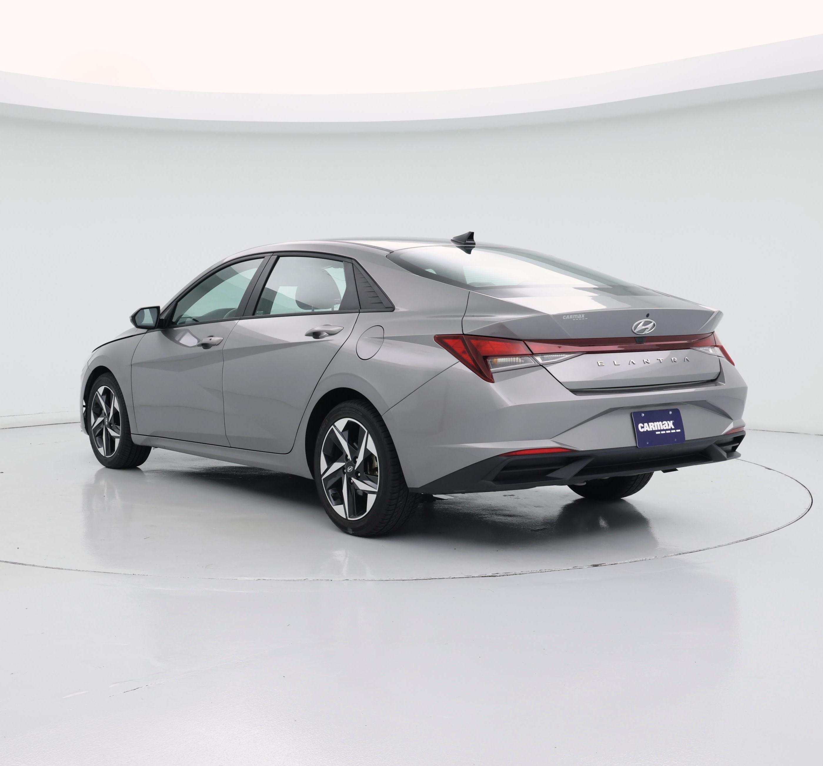 Thumbnail: 2023 Hyundai Elantra - 2