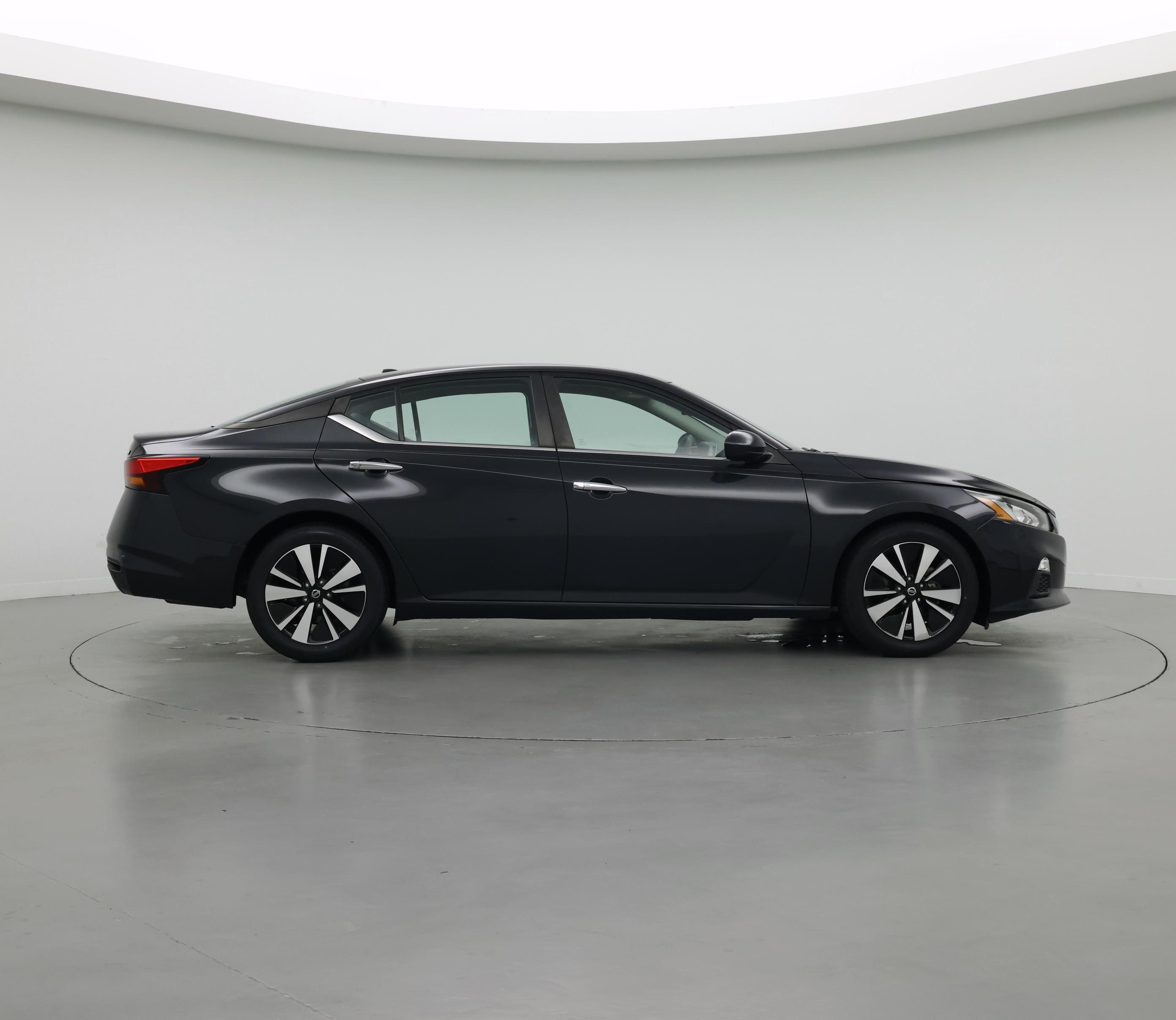 Thumbnail: 2021 Nissan Altima - 7