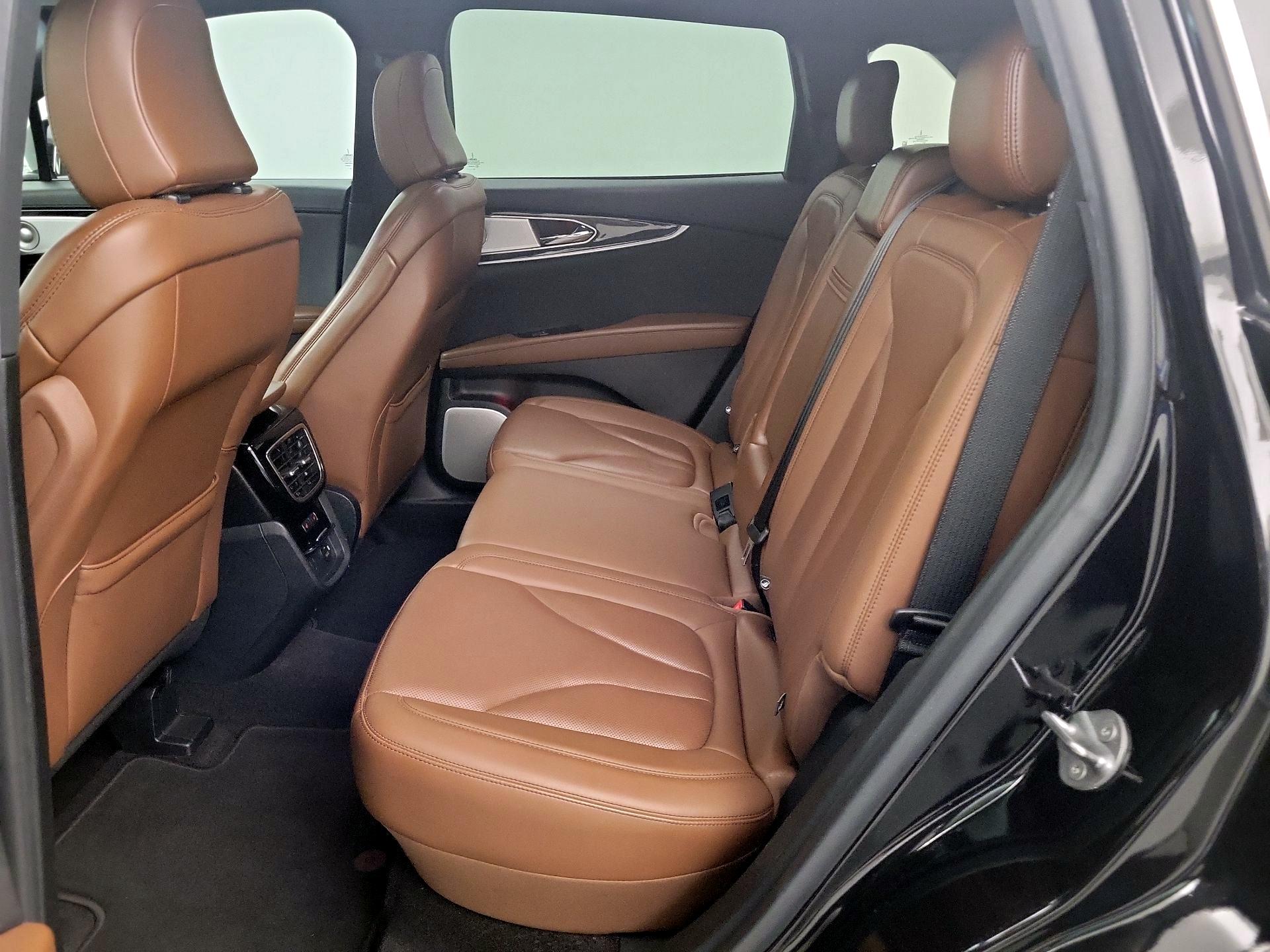 Thumbnail: 2021 Lincoln Nautilus - 20