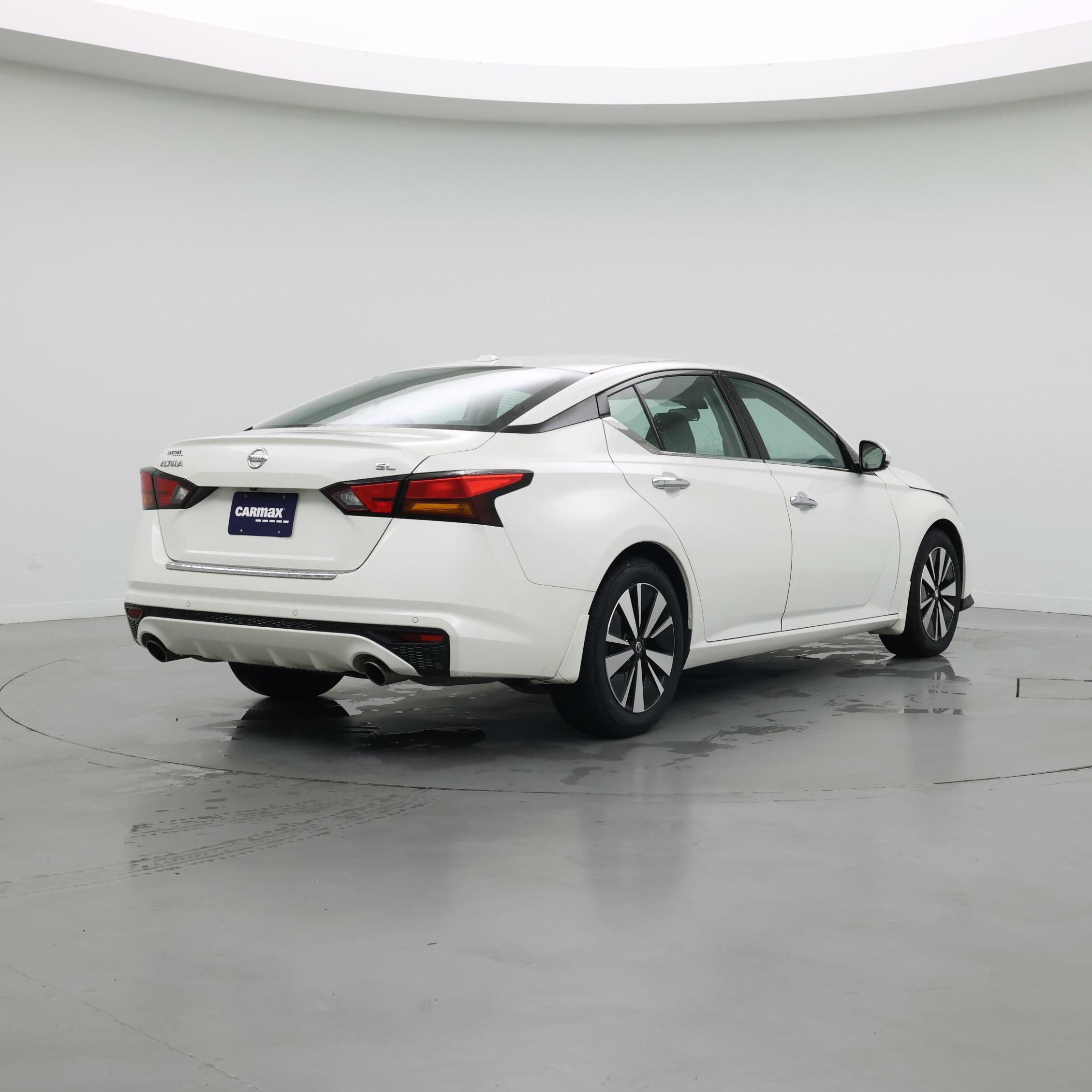 Thumbnail: 2021 Nissan Altima - 8