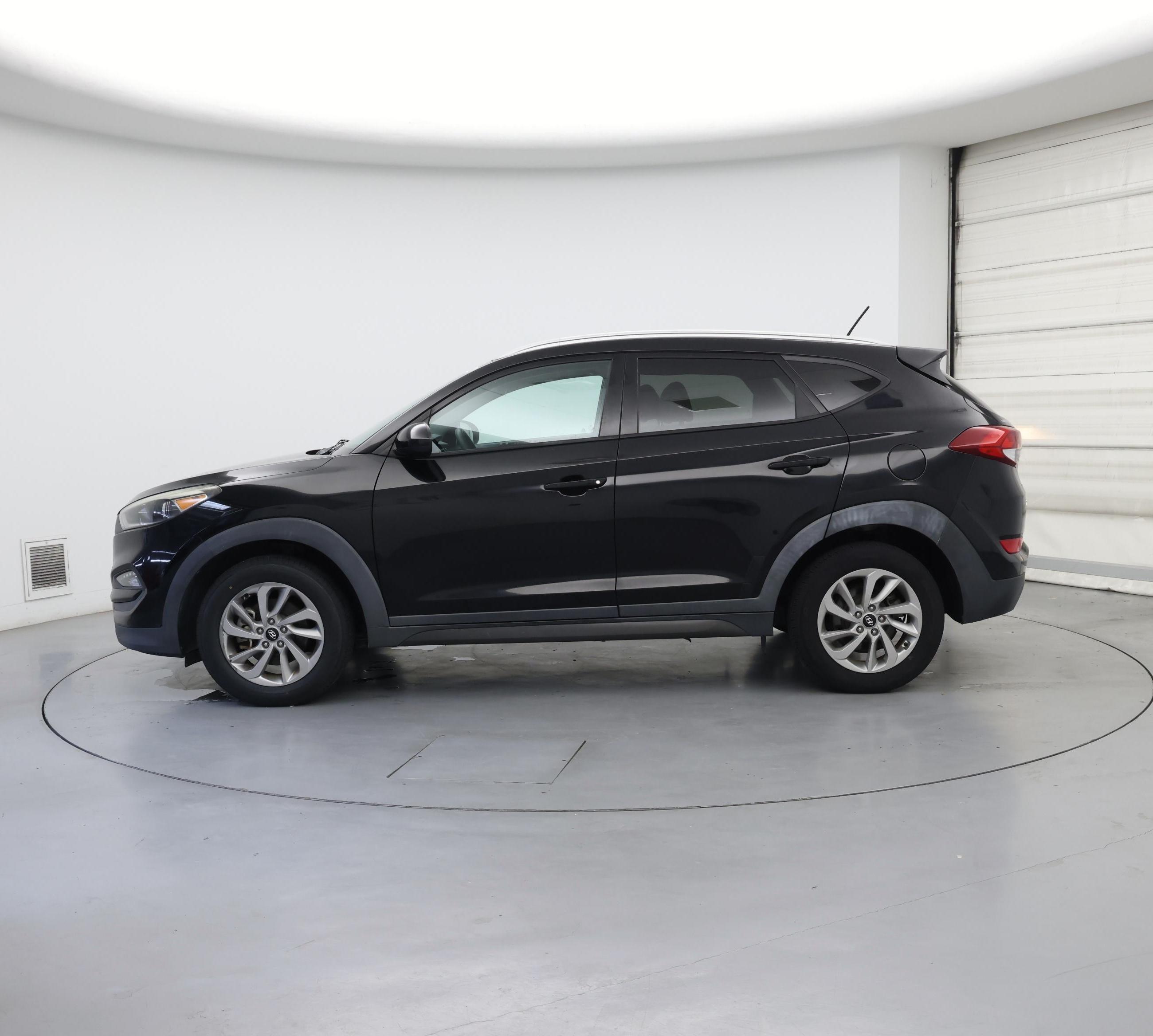 Thumbnail: 2016 Hyundai Tucson - 3