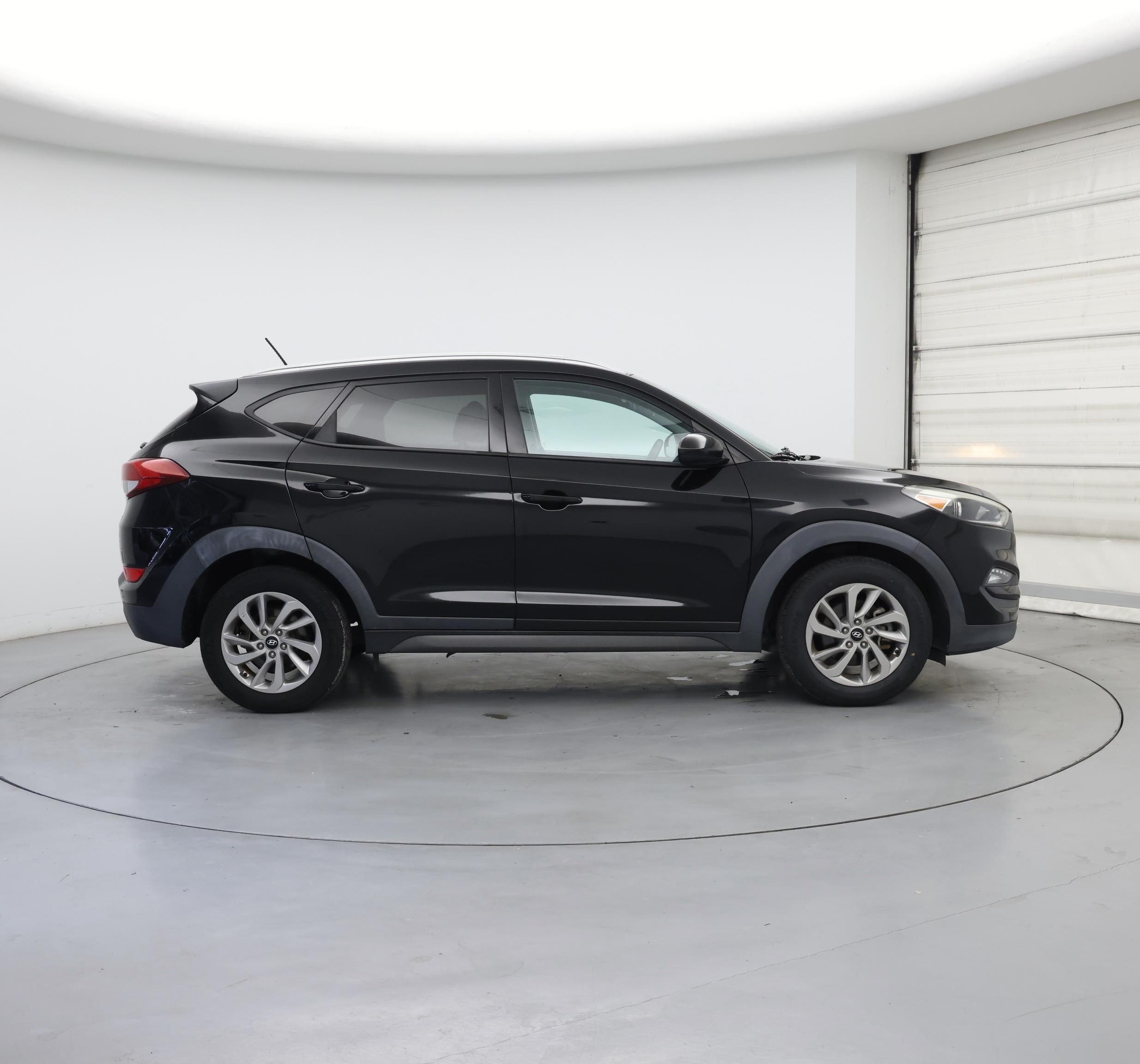 Thumbnail: 2016 Hyundai Tucson - 7