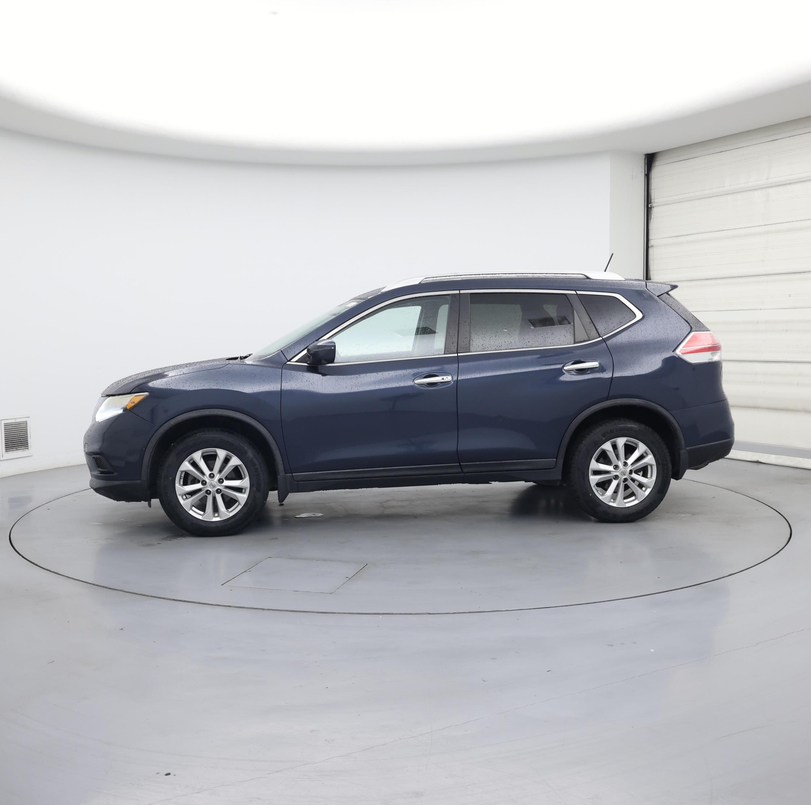 Thumbnail: 2016 Nissan Rogue - 3
