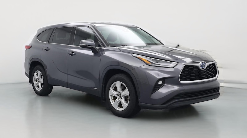 2022 Toyota Highlander LE Hero Image