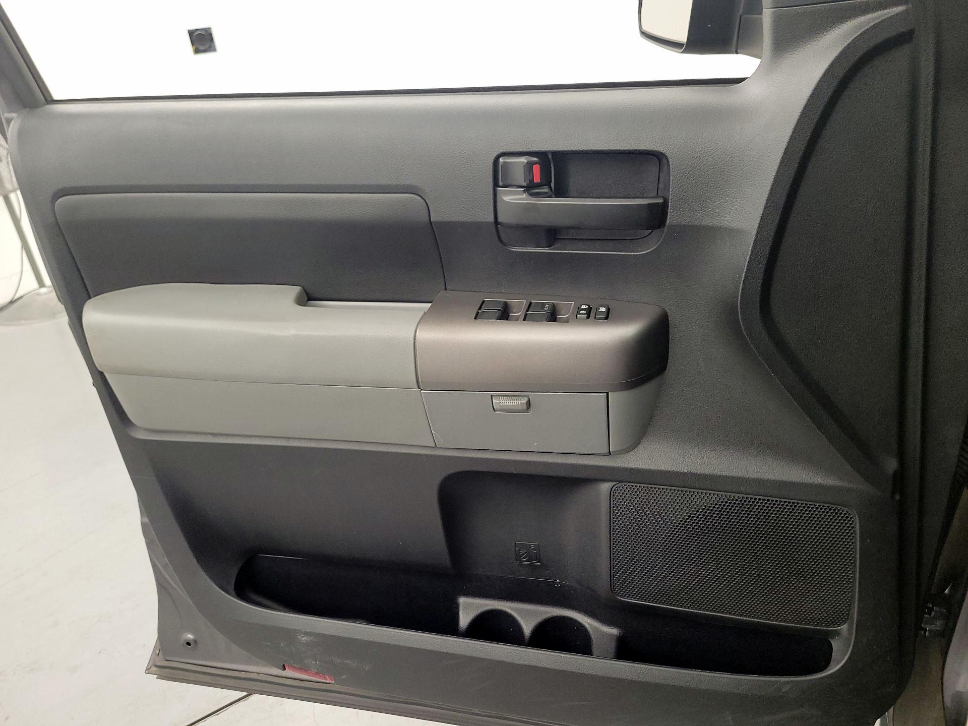 Thumbnail: 2013 Toyota Tundra - 12