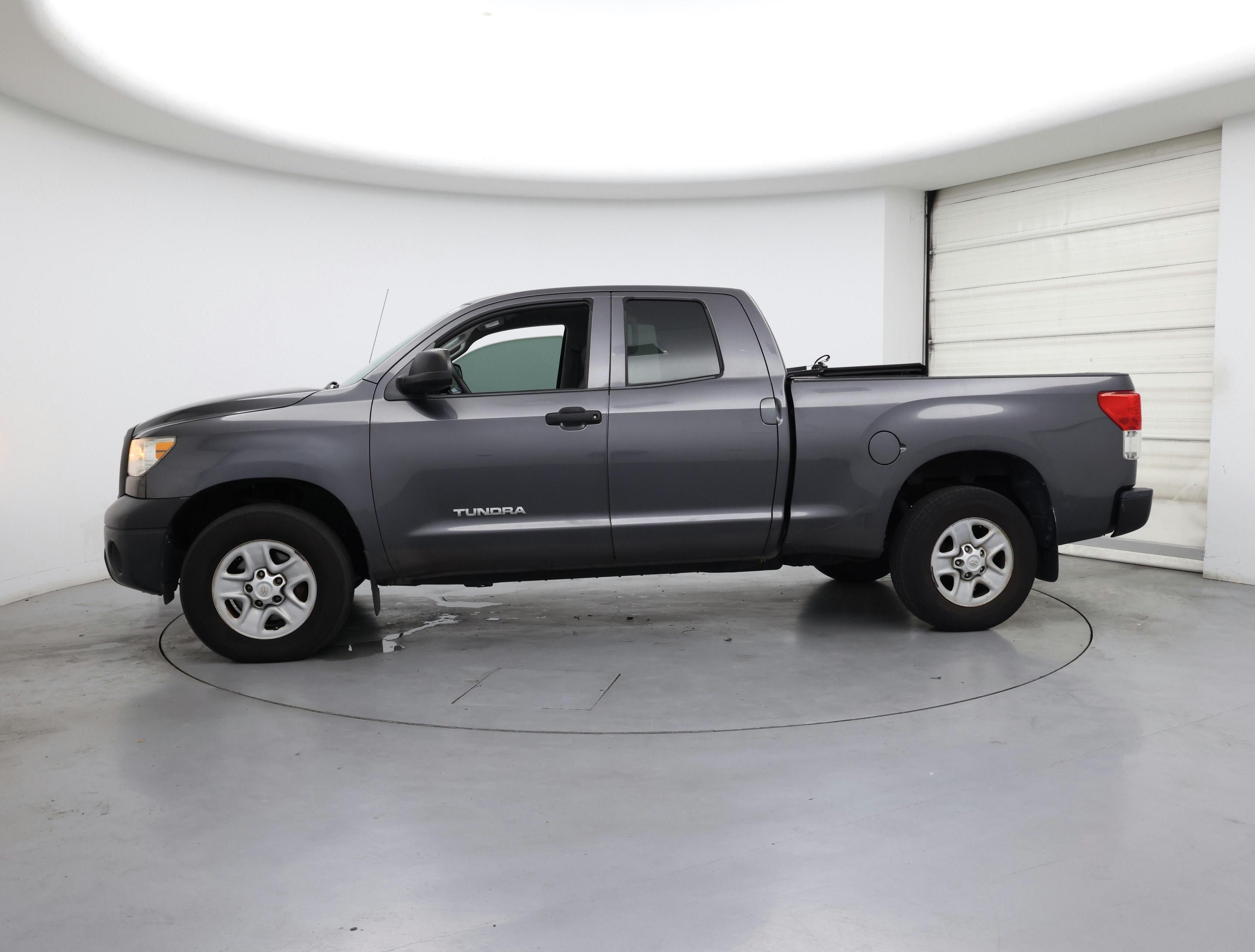Thumbnail: 2013 Toyota Tundra - 3