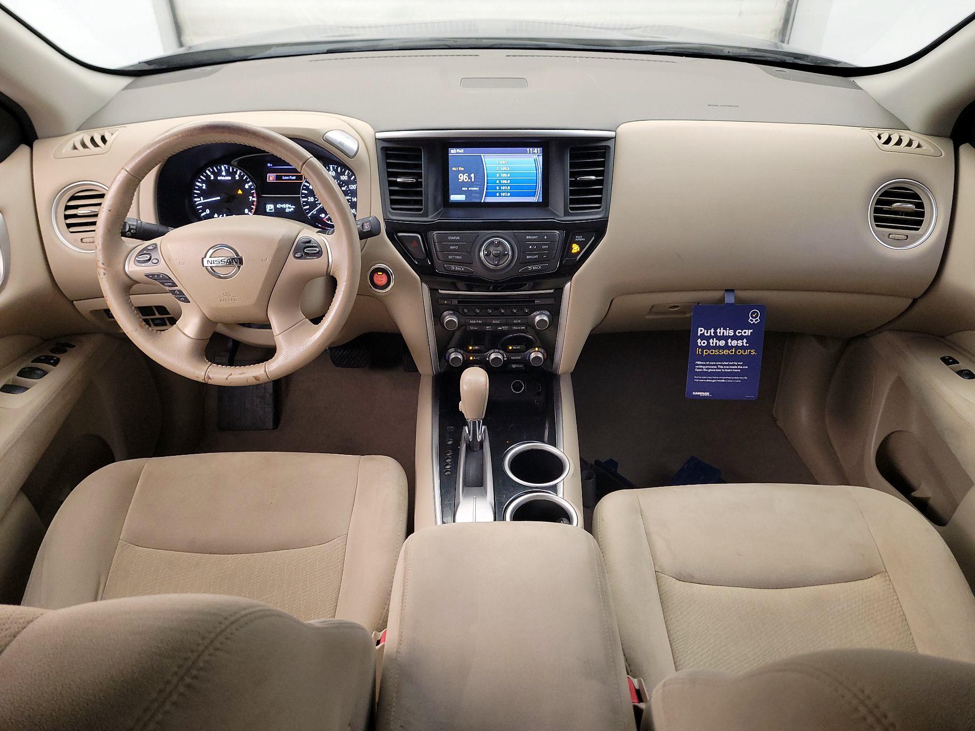 Thumbnail: 2015 Nissan Pathfinder - 9